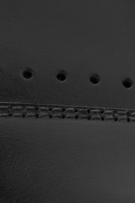 RC Black Leather Laced-Up Shoes BLACK QOS00G-PZ056