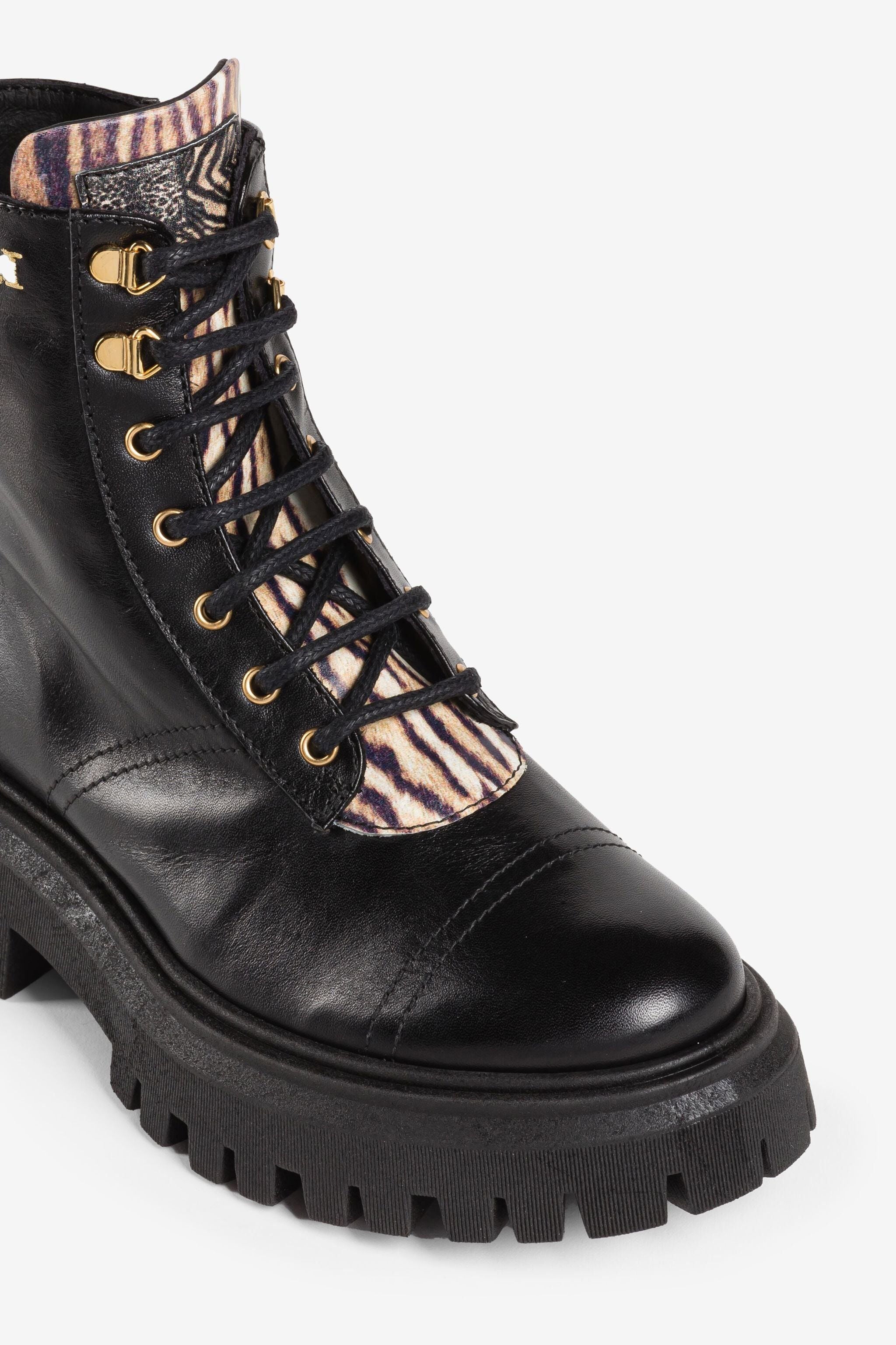 JU Logo-Embroidered Combat Boots JU Logo-Embroidered Combat Boots Black PJS001-PZ085