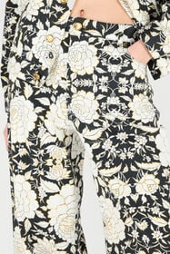 RC Pants With All-Over Floral Print Black/White VQJ207-DAP71