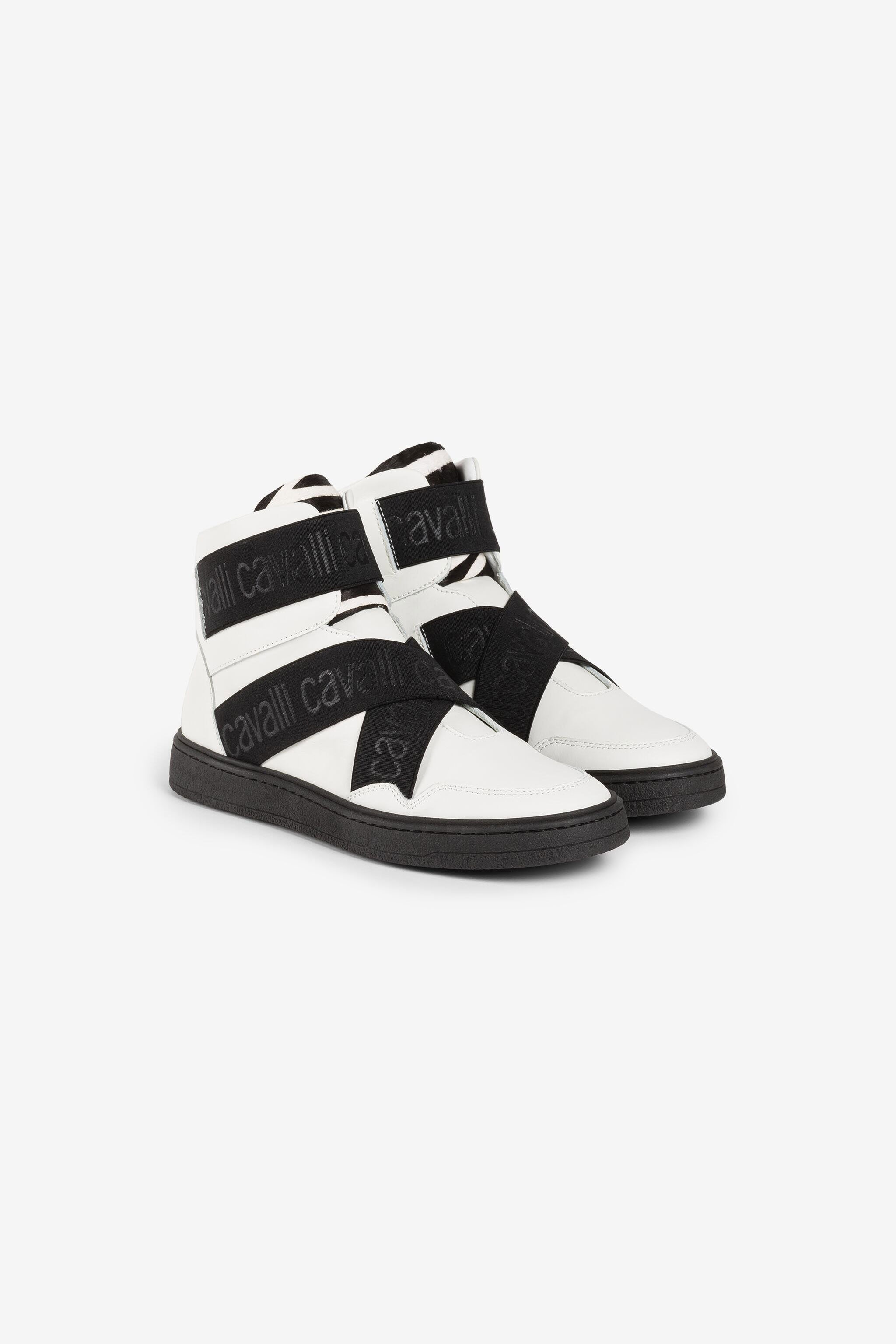 JU Logo-Print Hi-Top Sneakers JU Logo-Print Hi-Top Sneakers Blanco/Negro PJS031-PN003