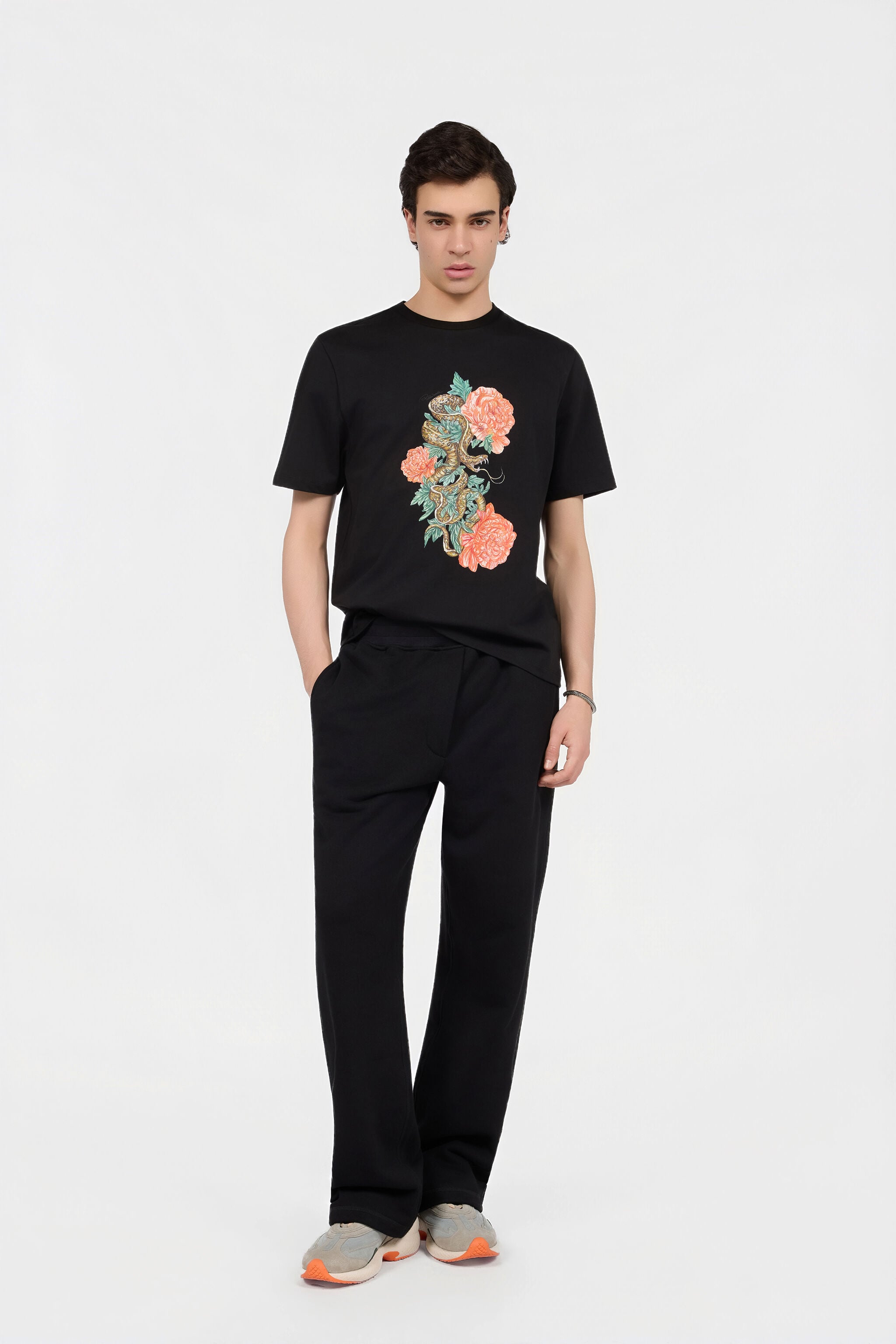 RC Black T-Shirt With Snake Floral Print RC Black T-Shirt With Snake Floral Print BLACK XNT61A-JD060