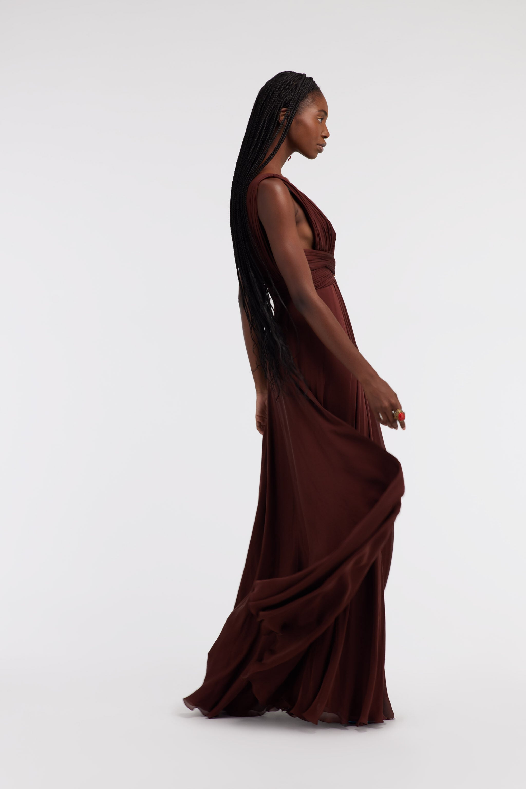 RC Vestido Maxi De Seda Marrón Con Escote Pronunciado RC Vestido Maxi De Seda Marrón Con Escote Pronunciado Marrón oscuro SKT170-CC001