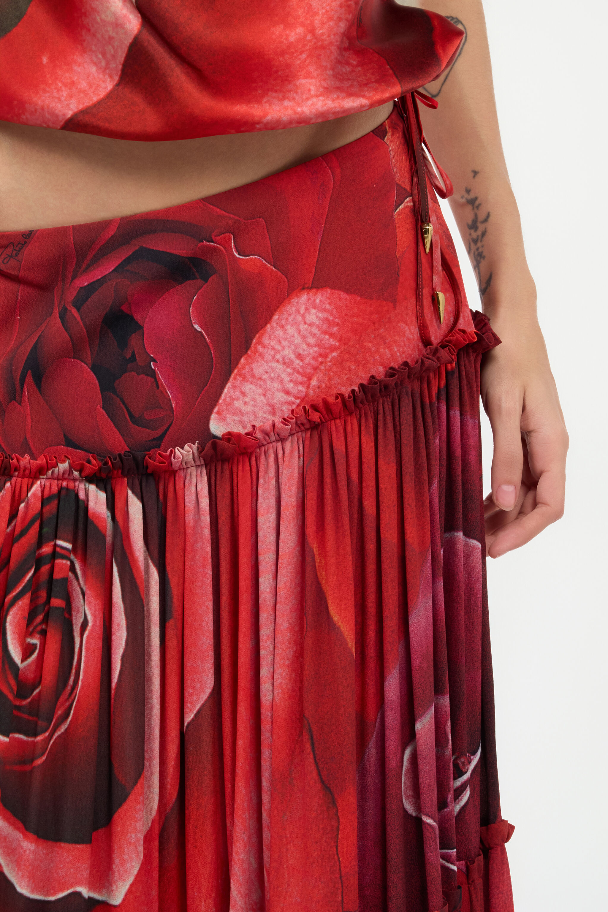 Extra-Long Skirt With Garden Rose Print in Red for Women | Roberto