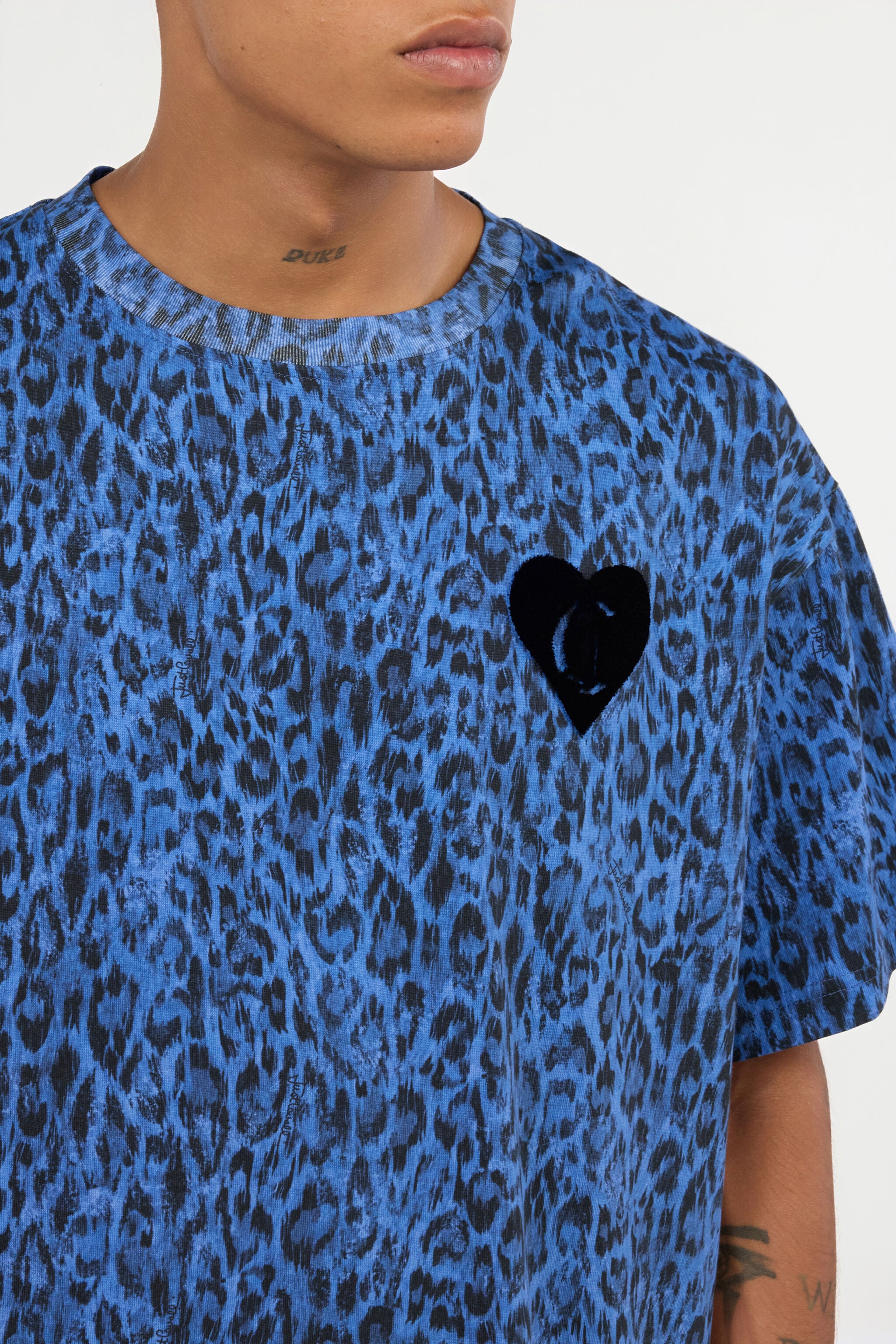 JC Leopard Print T-Shirt JC Leopard Print T-Shirt MAZARINE BLUE VFT036-VF080