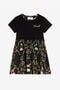 JU Skaterkleid mit grafischem Print JU Skaterkleid mit grafischem Print Schwarz RJT113-JD001