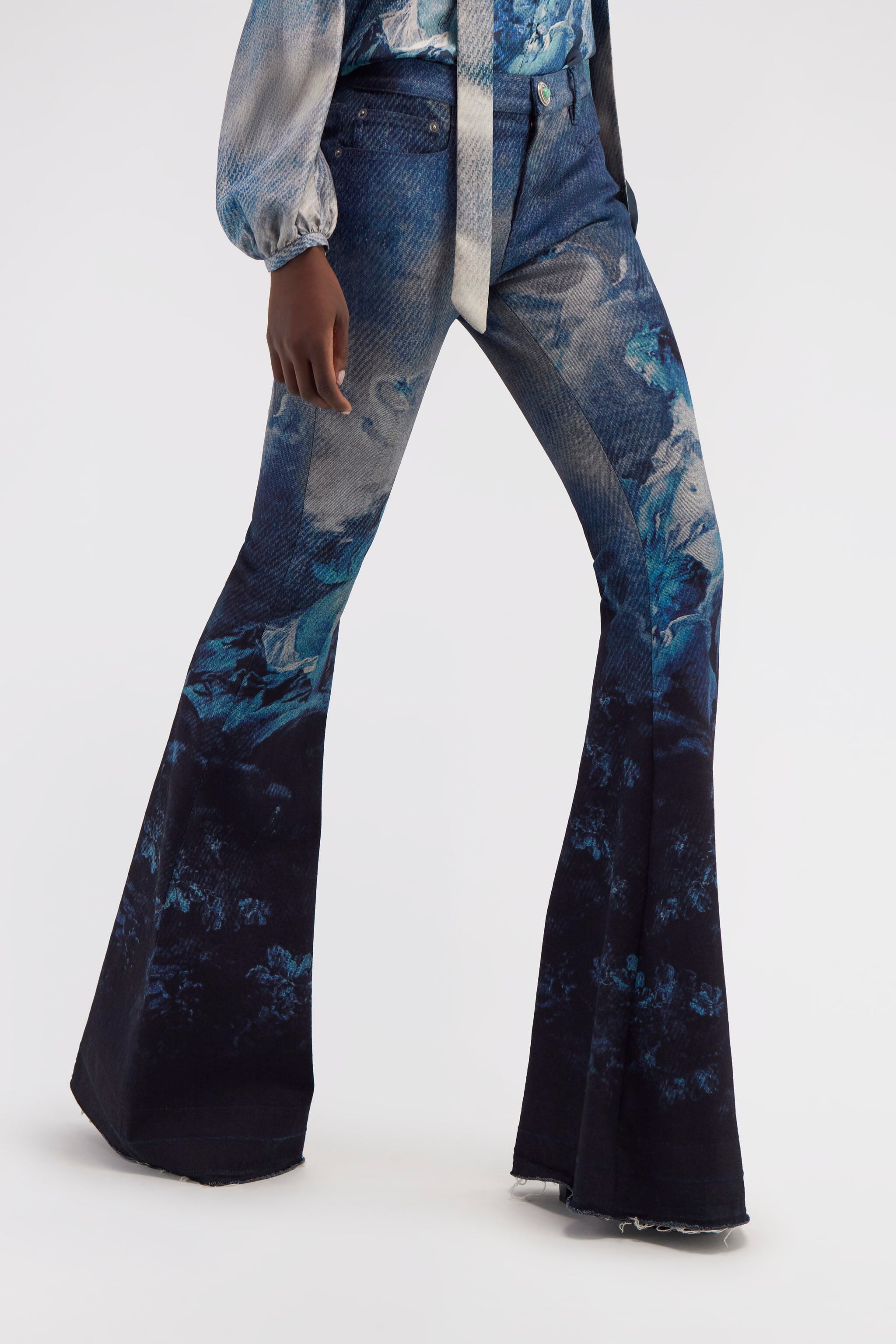 RC Flared jeans with Denim Wild Leda print RC Flared jeans with Denim Wild Leda print Dark blue RWJ207-DSI16