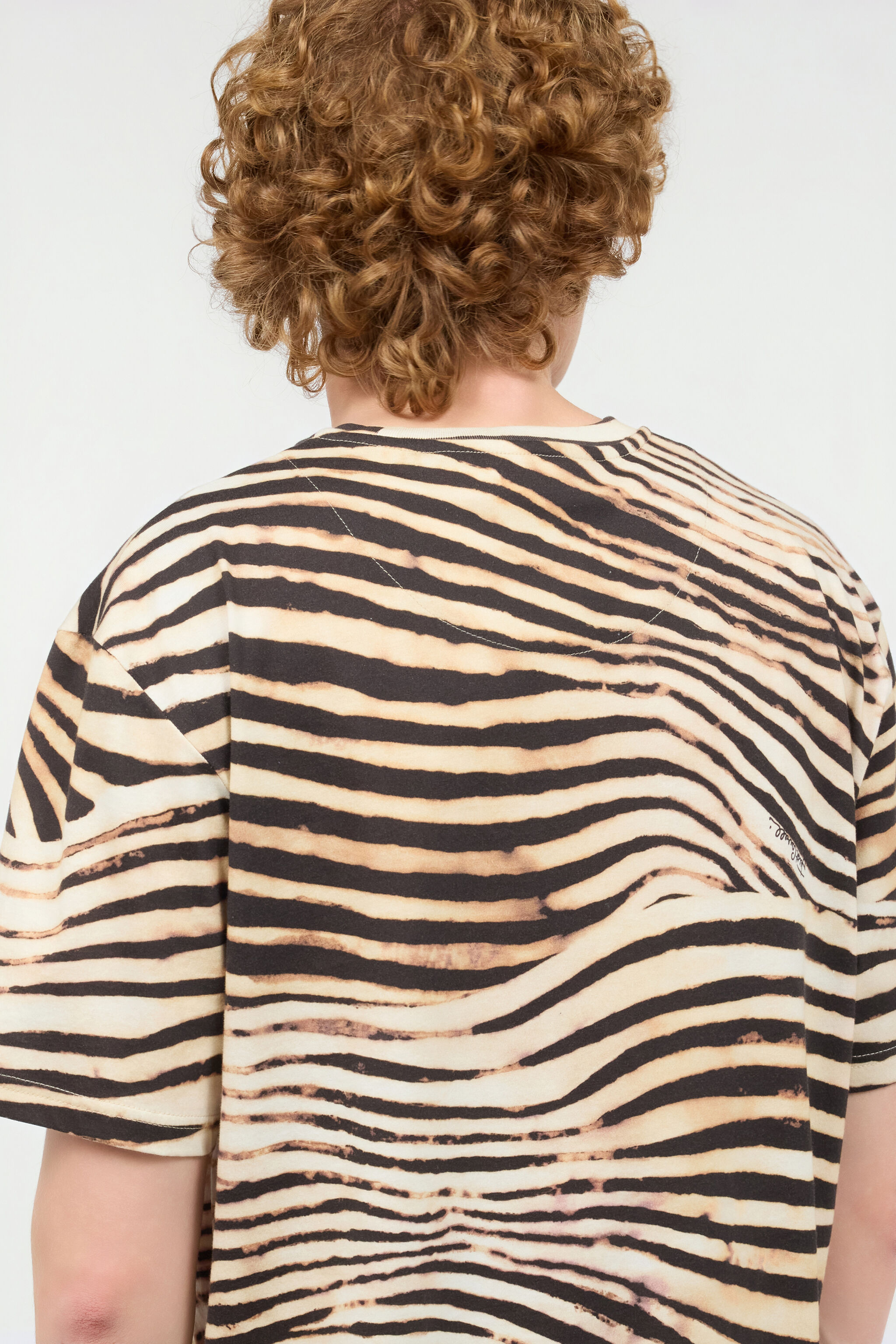 JC T-Shirt With Jungle And Monogram Print Light Brown UFT042-UF062