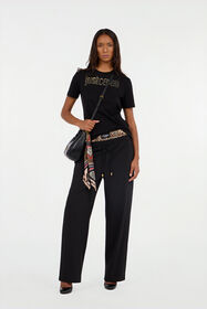 JC Camiseta negra con logo bordado BLACK/GOLD VFT203-VF326