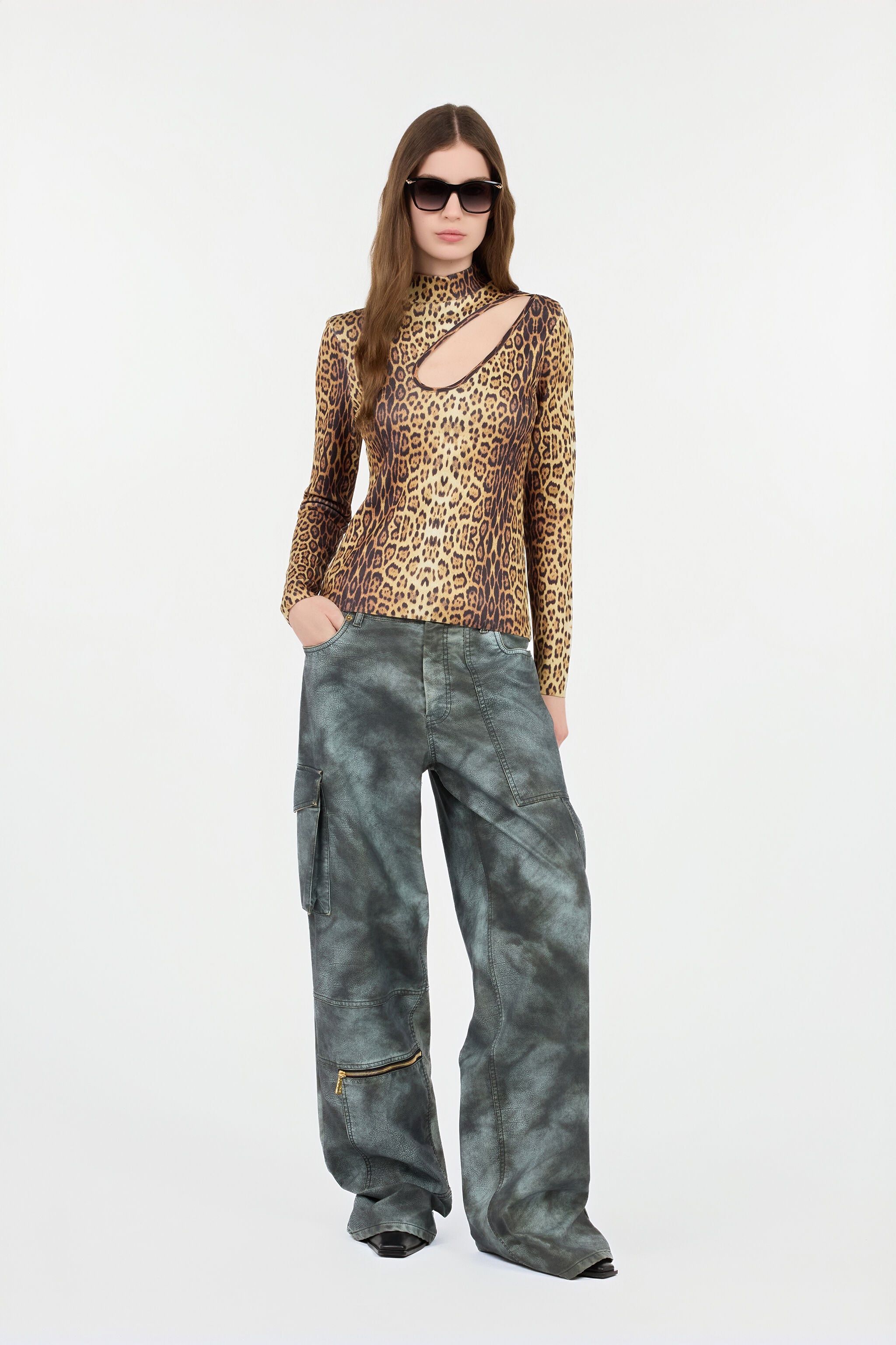 RC Suéter Cut-Out con Estampado de Leopardo RC Suéter Cut-Out con Estampado de Leopardo JAGUAR ROM60B-MSG34
