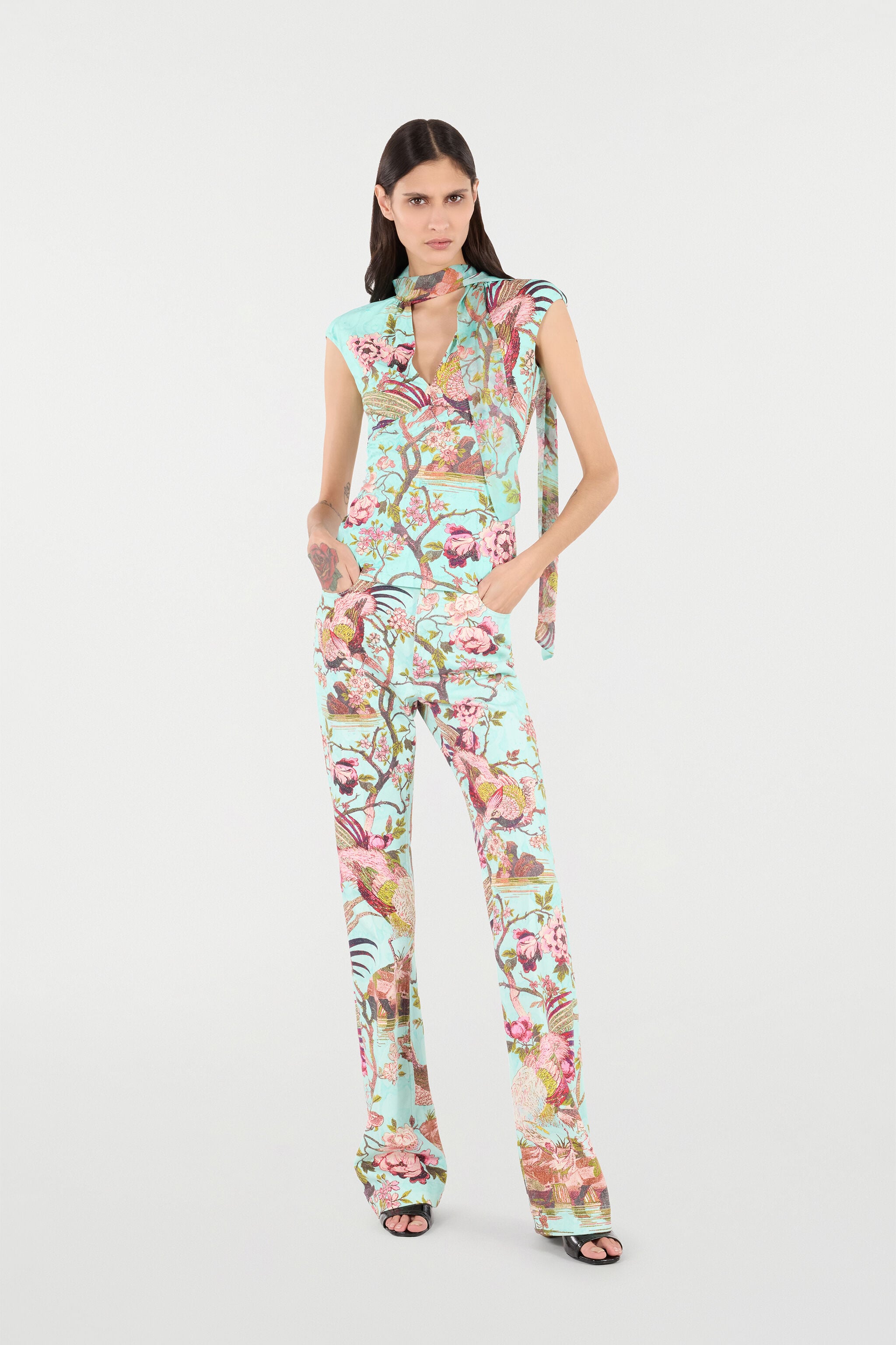 RC Haut avec imprimé de fleurs et faisans RC Haut avec imprimé de fleurs et faisans Bleu/Rose VKT604-LNP76