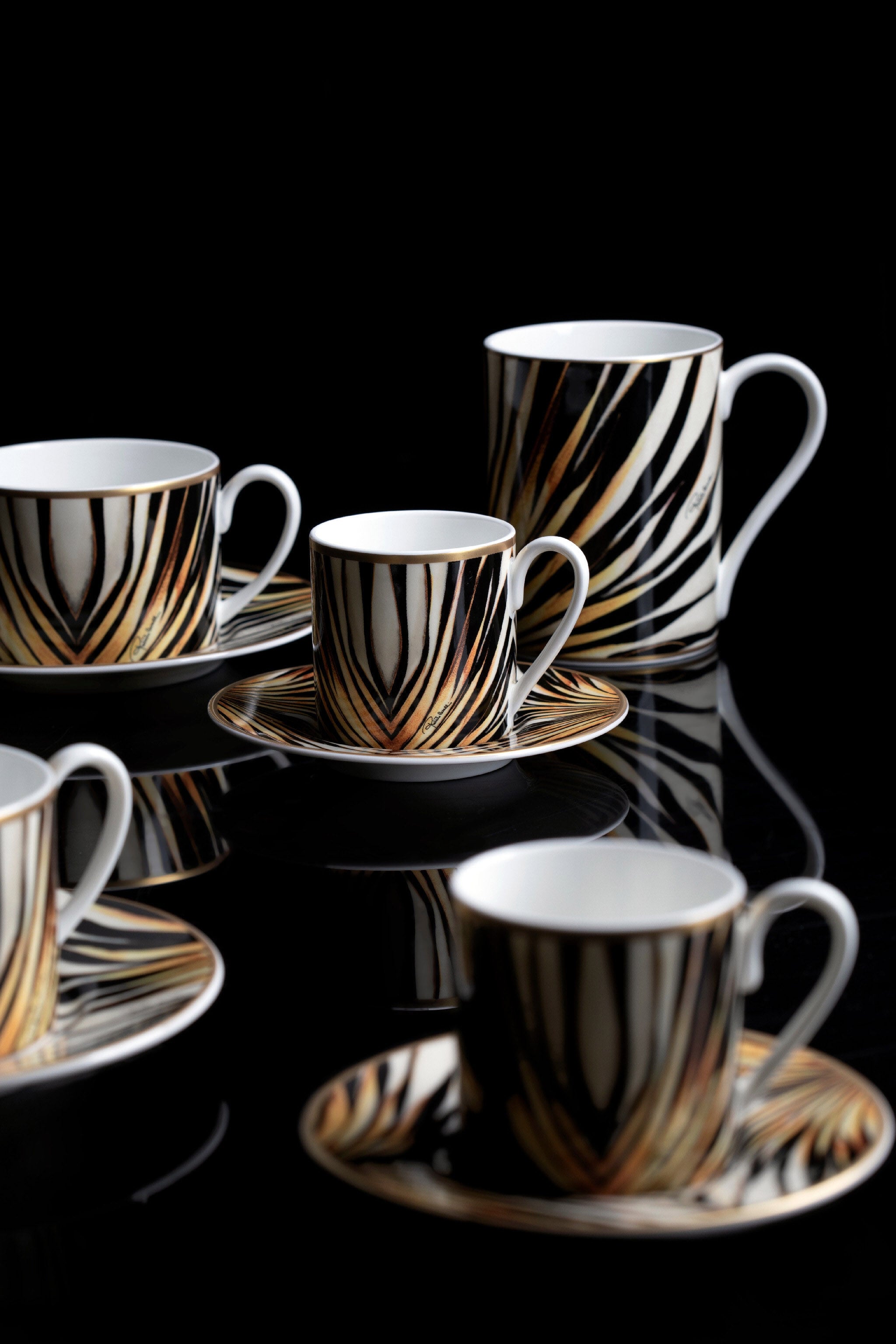 HO Ray Of Gold Mug In Gift Box HO Ray Of Gold Mug In Gift Box Gold SALA14-IA079