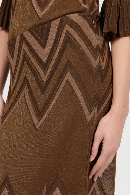 RC Chevron Jacquard Lurex Knit Skirt RC Chevron Jacquard Lurex Knit Skirt BROWN/PINK XQM301-MO007