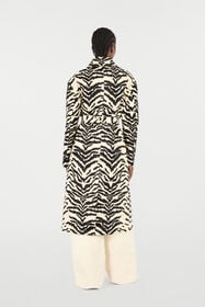 RC Coat With White Tigress Print Black/White UKT504-DJ088