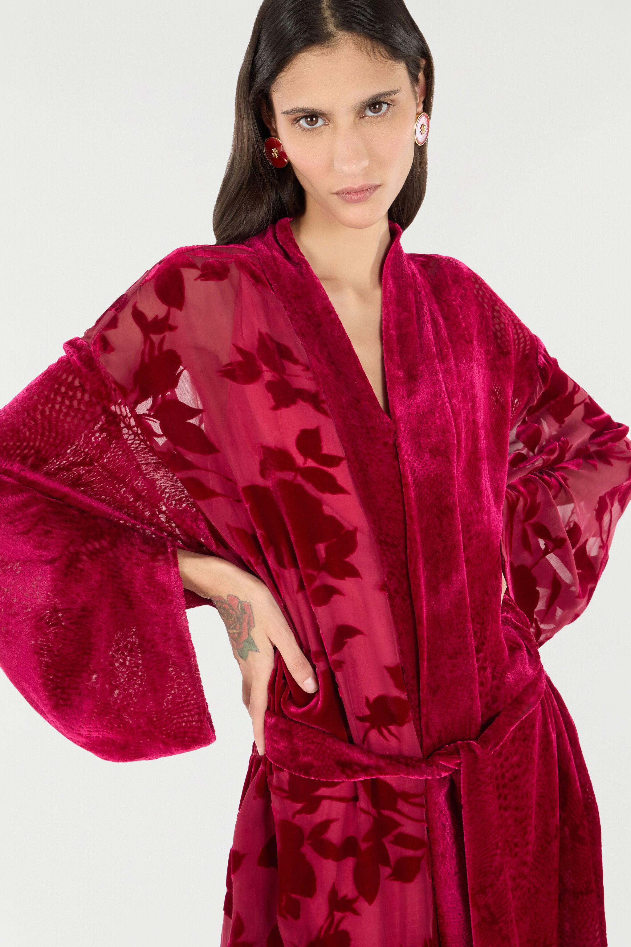RC Robe With Rose And Python Pattern RC Robe With Rose And Python Pattern Red UKT502-VNN56