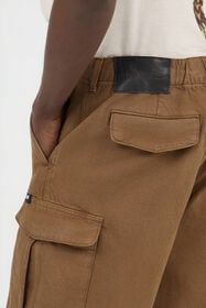RC Braune Cargo-Shorts MILITARY GREEN SOT20B-FA017