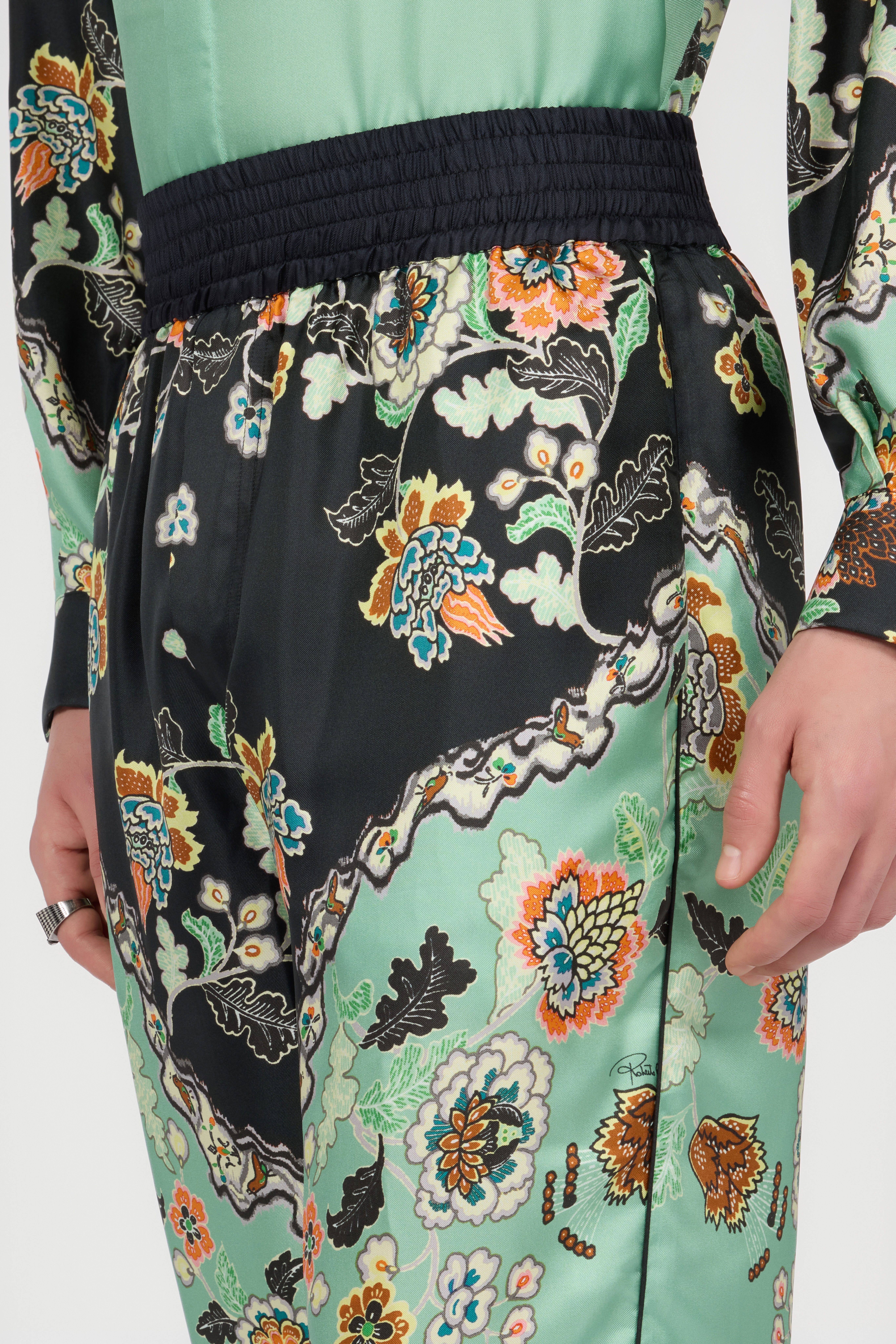 Kimono Print Trousers in DARK GREEN/BLACK for Men | Roberto Cavalli®