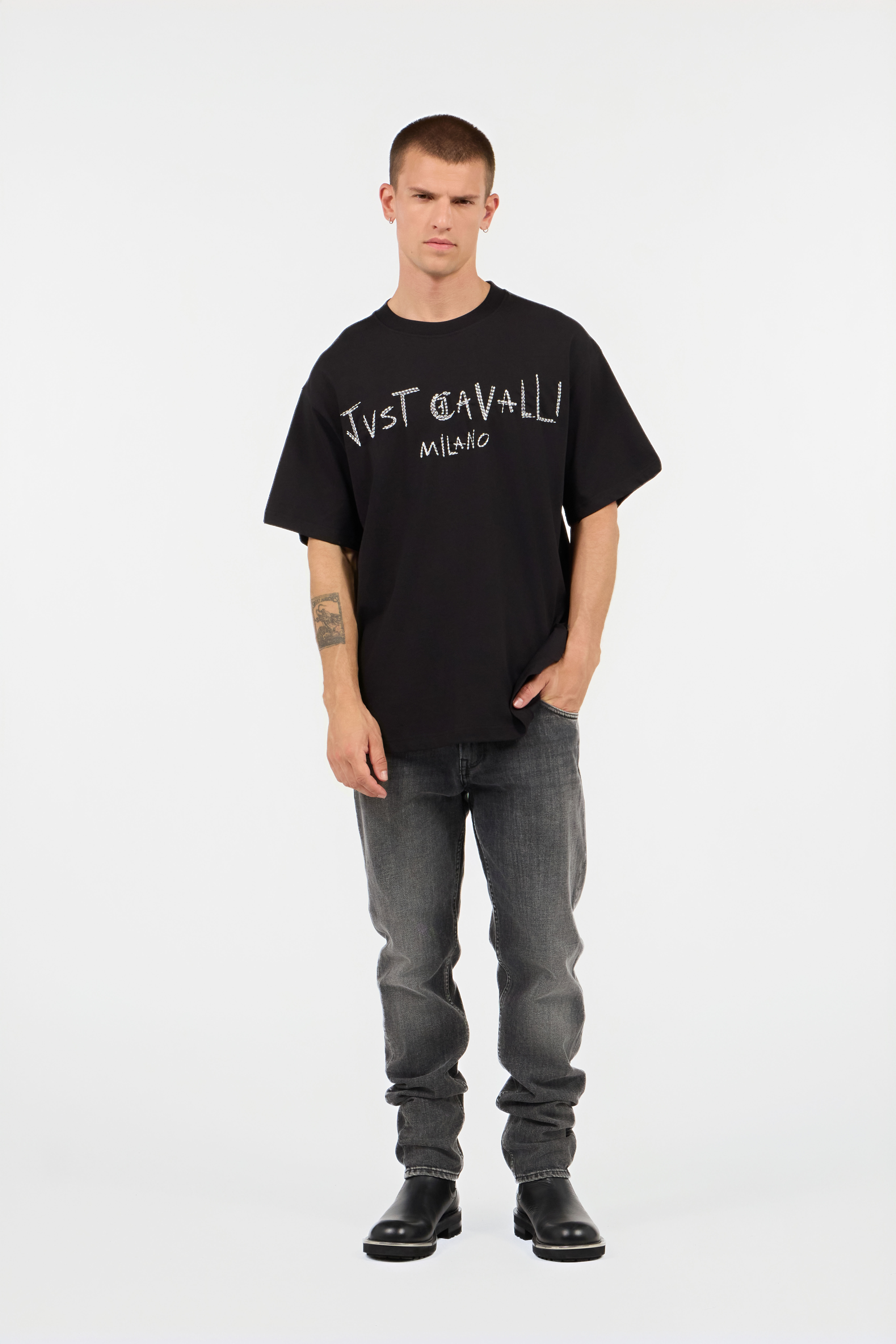JC Black Short Sleeve Shirt With Logo Patch JC Black Short Sleeve Shirt With Logo Patch BLACK UFT059-UF079