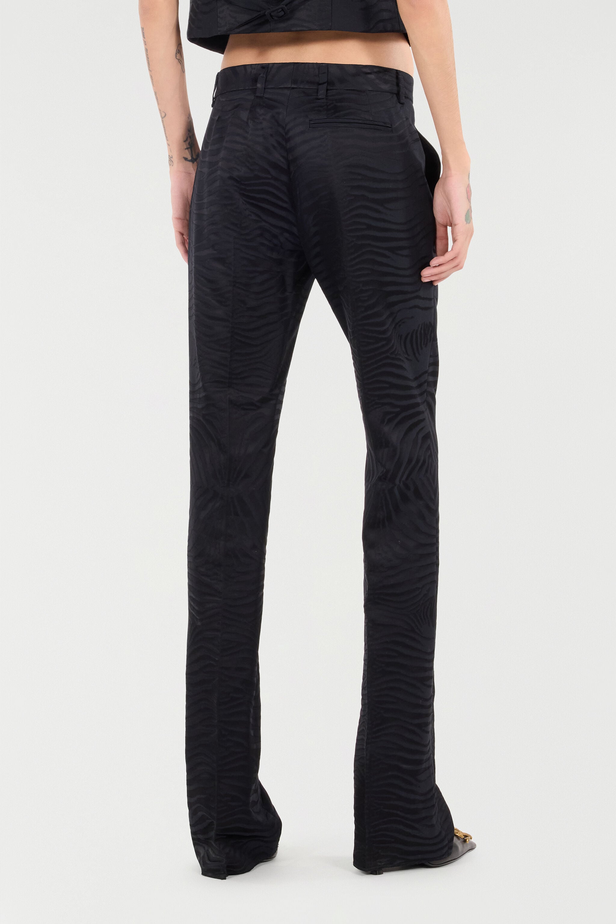 RC Pantaloni Con Motivo Tiger Skin Monocromatico RC Pantaloni Con Motivo Tiger Skin Monocromatico Nero UKT207-TJ033