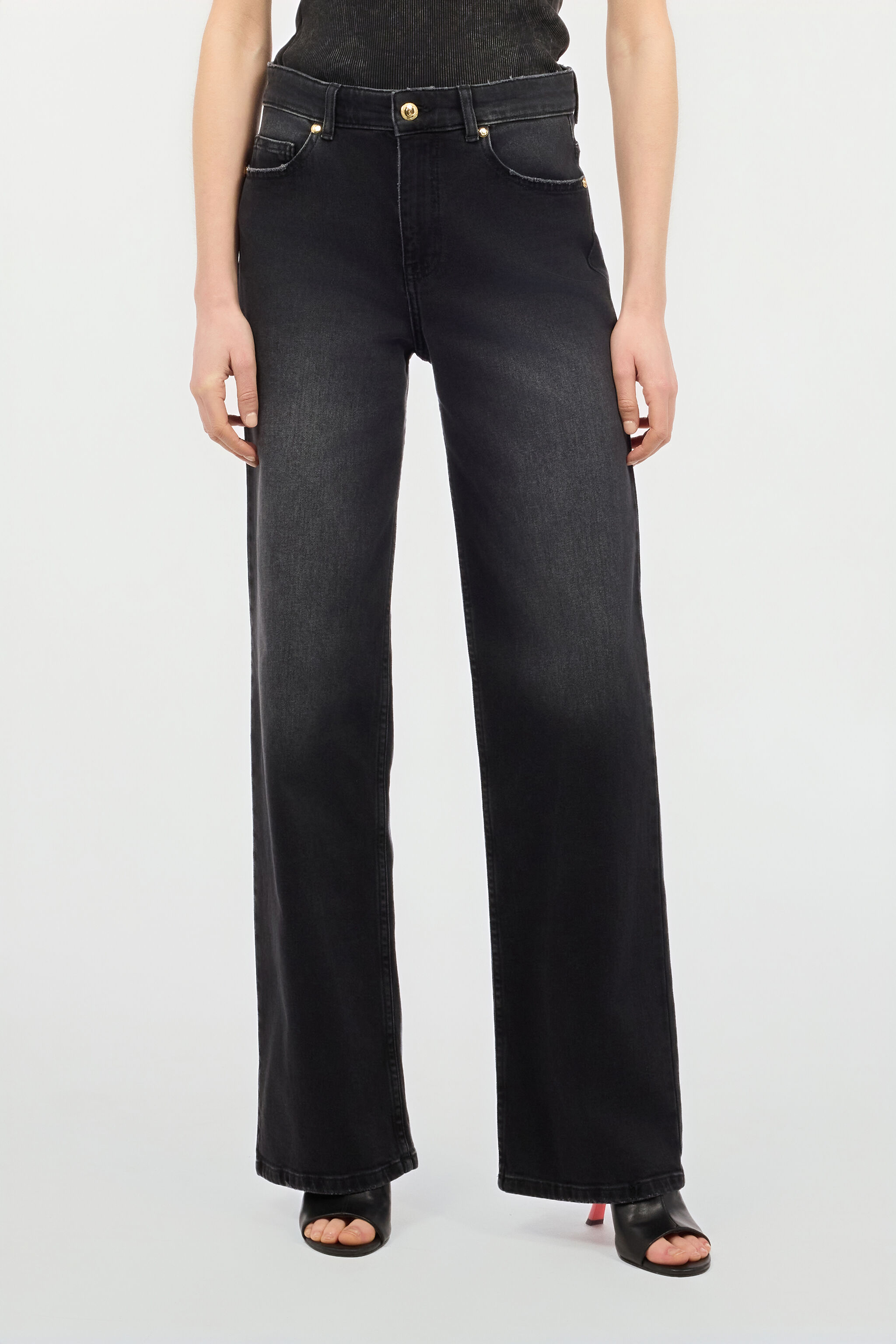 ✨Robert  Çavalli 黒デニム✨ Jeans With Logo On The Back in Black for Women | Roberto Cavalli®