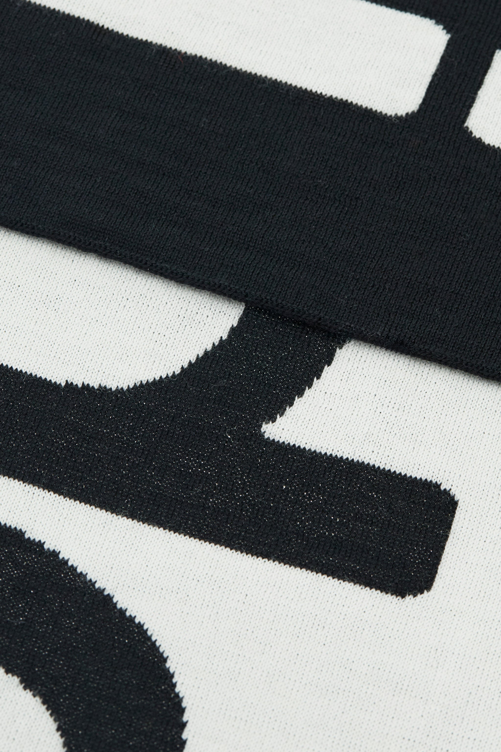 RC Wool Blend Scarf with Logo BLACK & WHITE TALR37-IR054