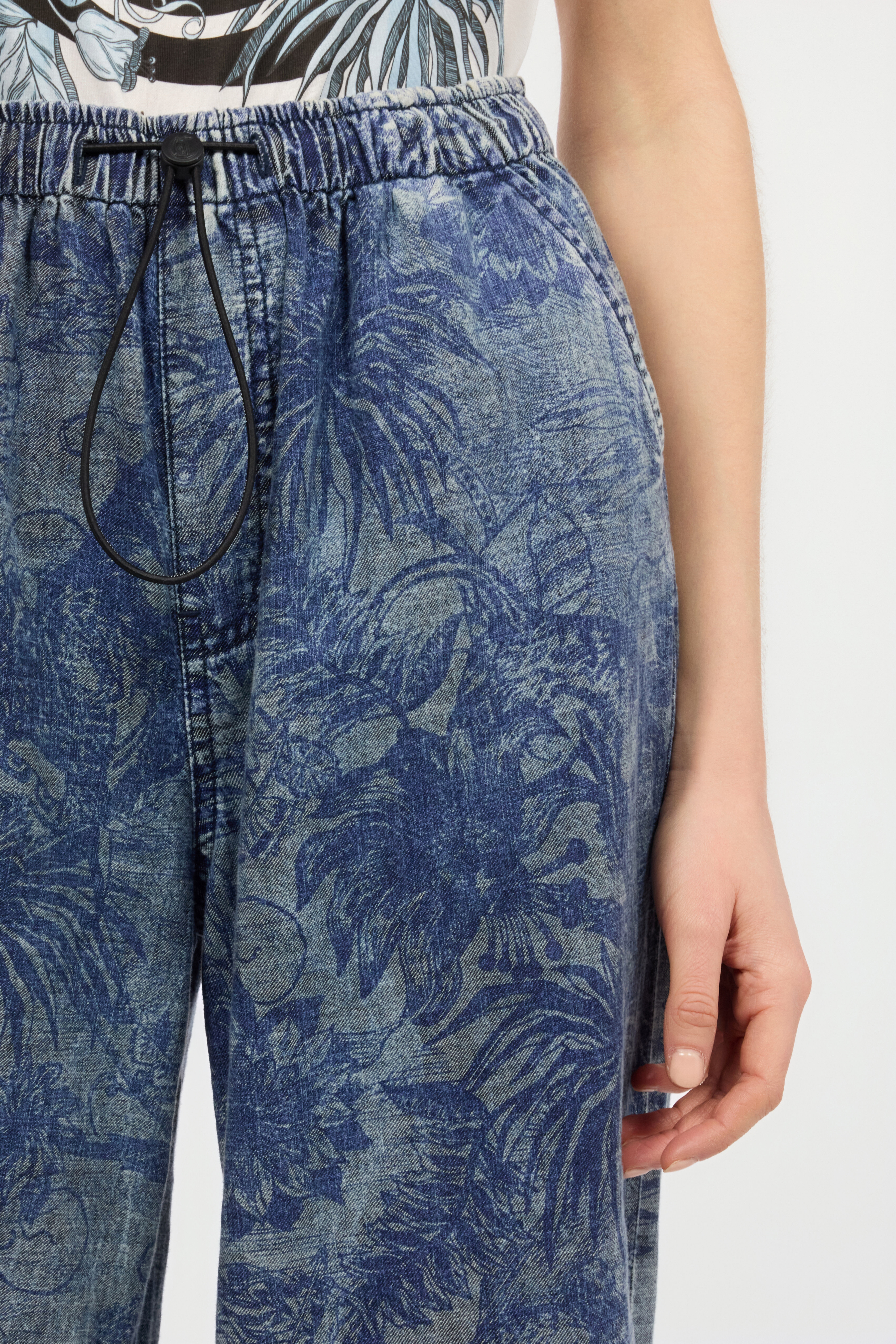 JC Floral-Print Sports Pants JC Floral-Print Sports Pants Blue UFT085-UF124