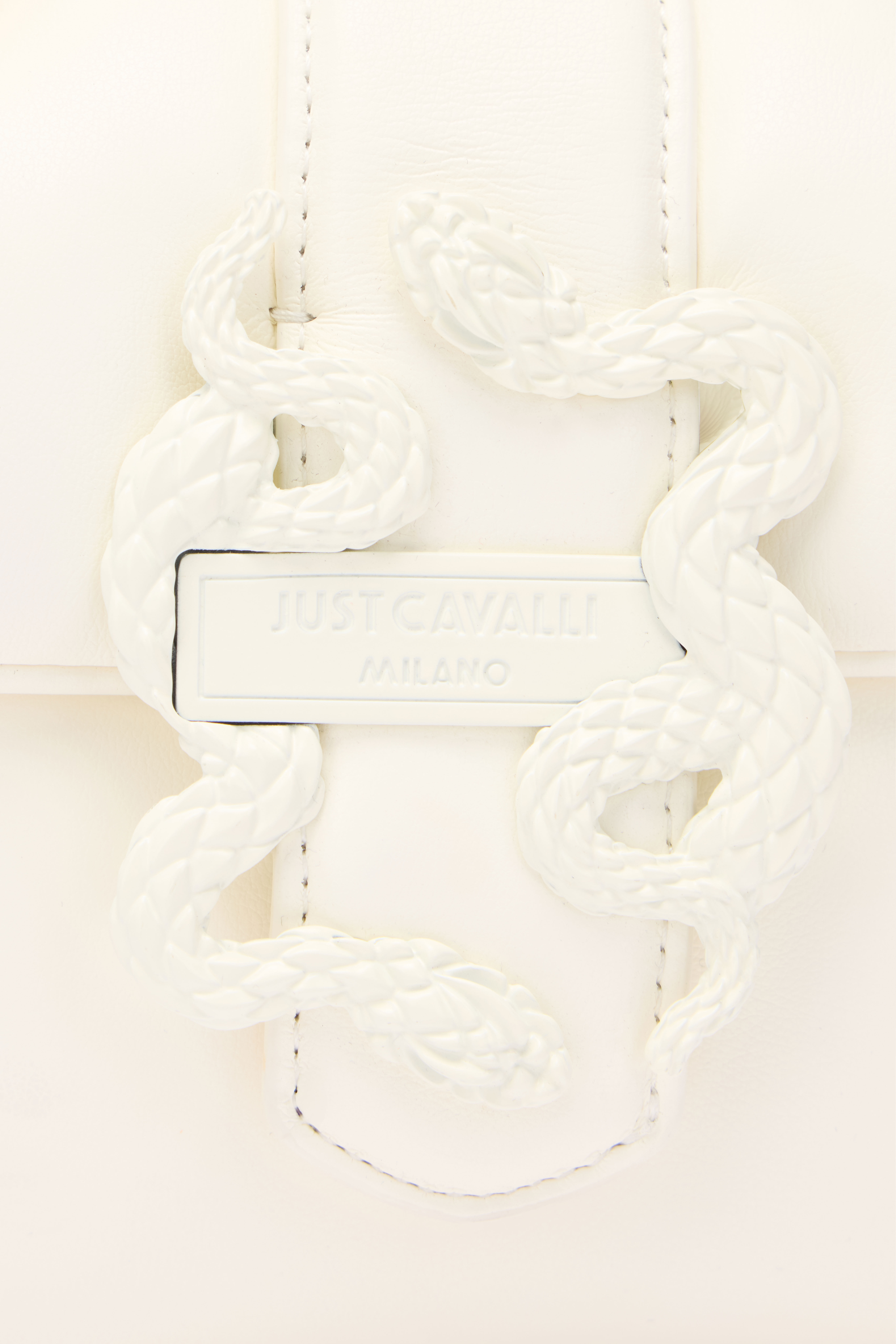 JC Shoulder Bag With Snake Buckle JC Shoulder Bag With Snake Buckle WHITE UFB058-UF427