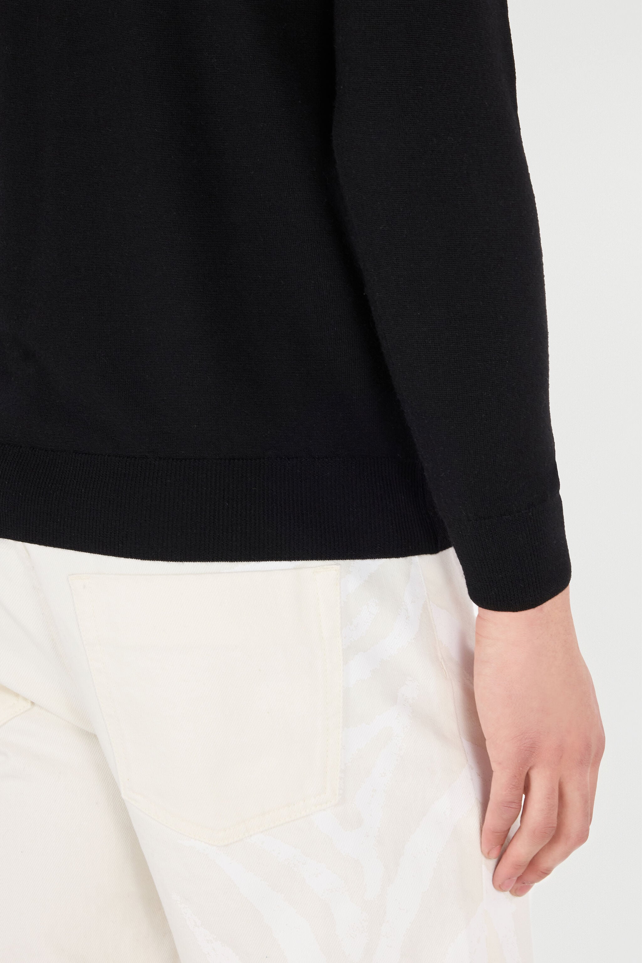 RC Pullover Mit Rundhalsausschnitt Aus Wolle RC Pullover Mit Rundhalsausschnitt Aus Wolle Schwarz POM60D-MQ001