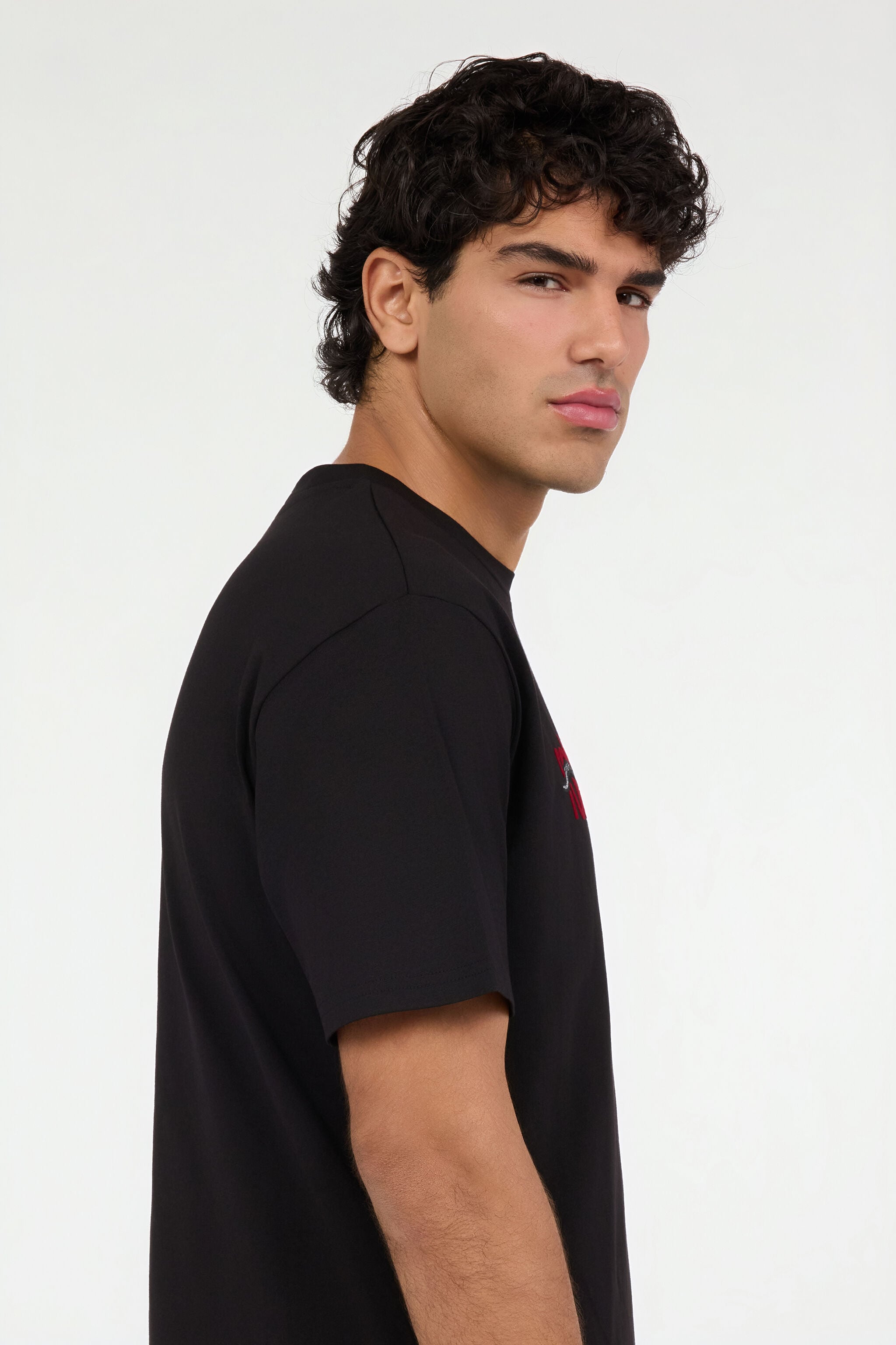 RC Black T-shirt with Snake Logo Embroidery RC Black T-shirt with Snake Logo Embroidery BLACK ROT60C-JD065