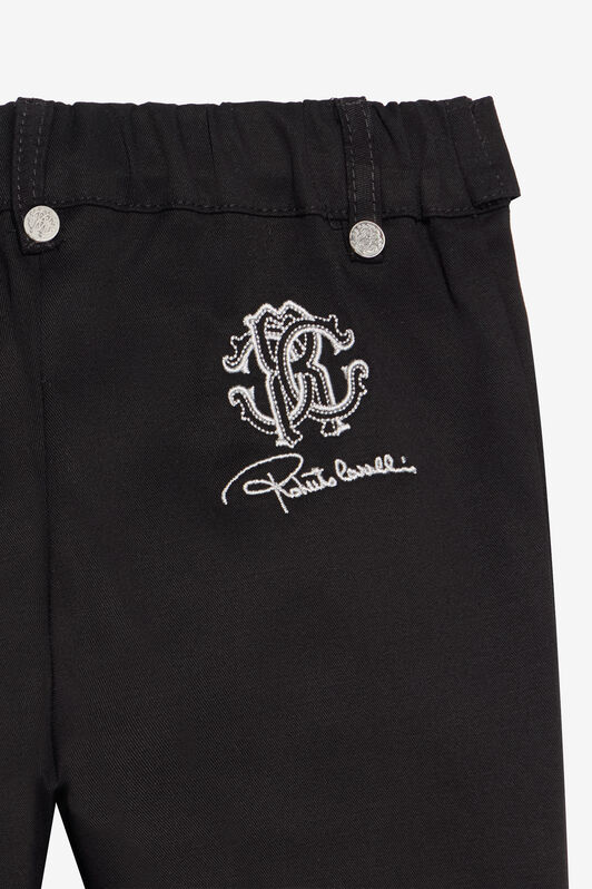 JU Schwarze Hose mit gesticktem Logo JU Schwarze Hose mit gesticktem Logo BLACK XJT21Z-RN001