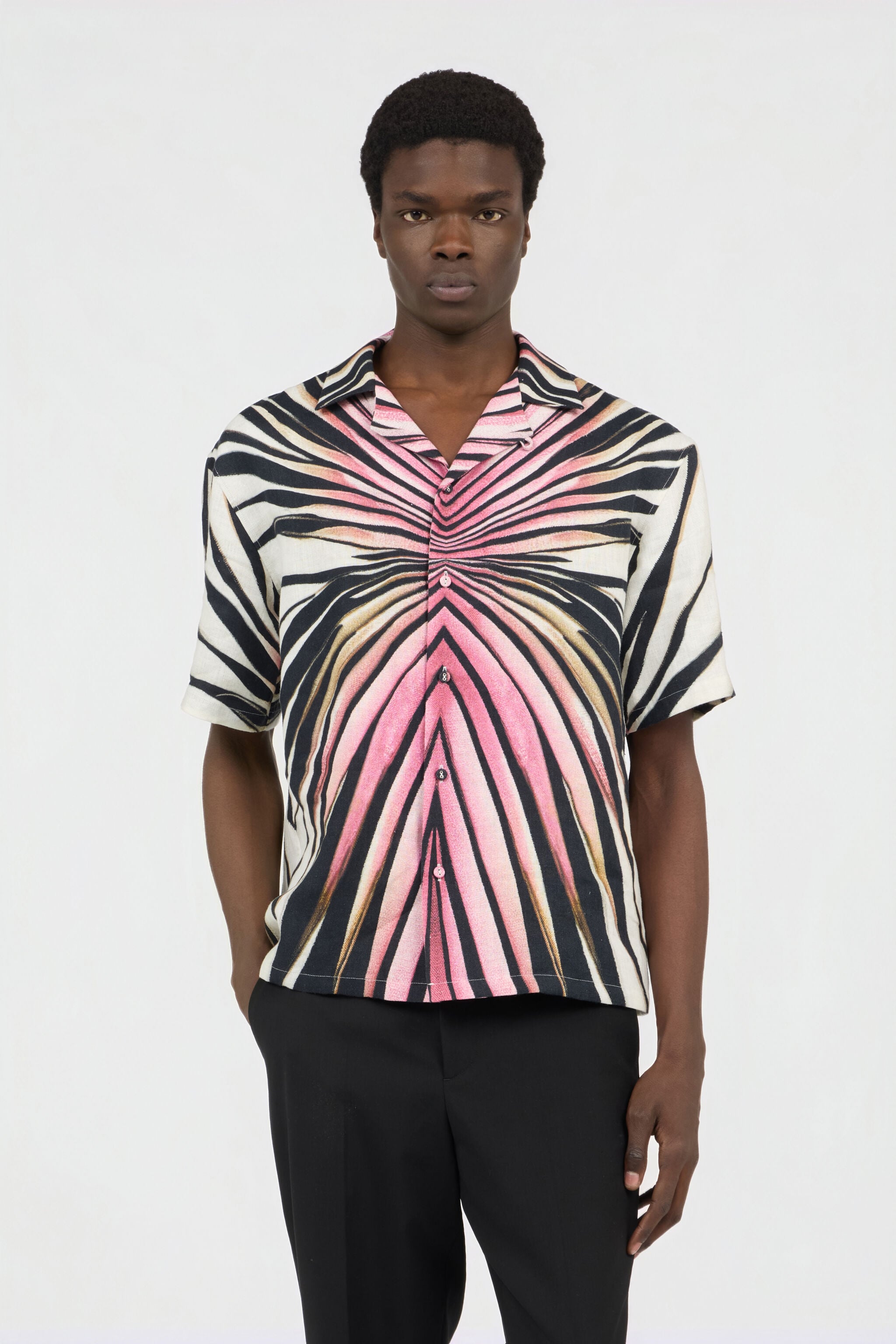 RC Ray of Gold print T-shirt RC Ray of Gold print T-shirt ROSA TRT760-3HM68