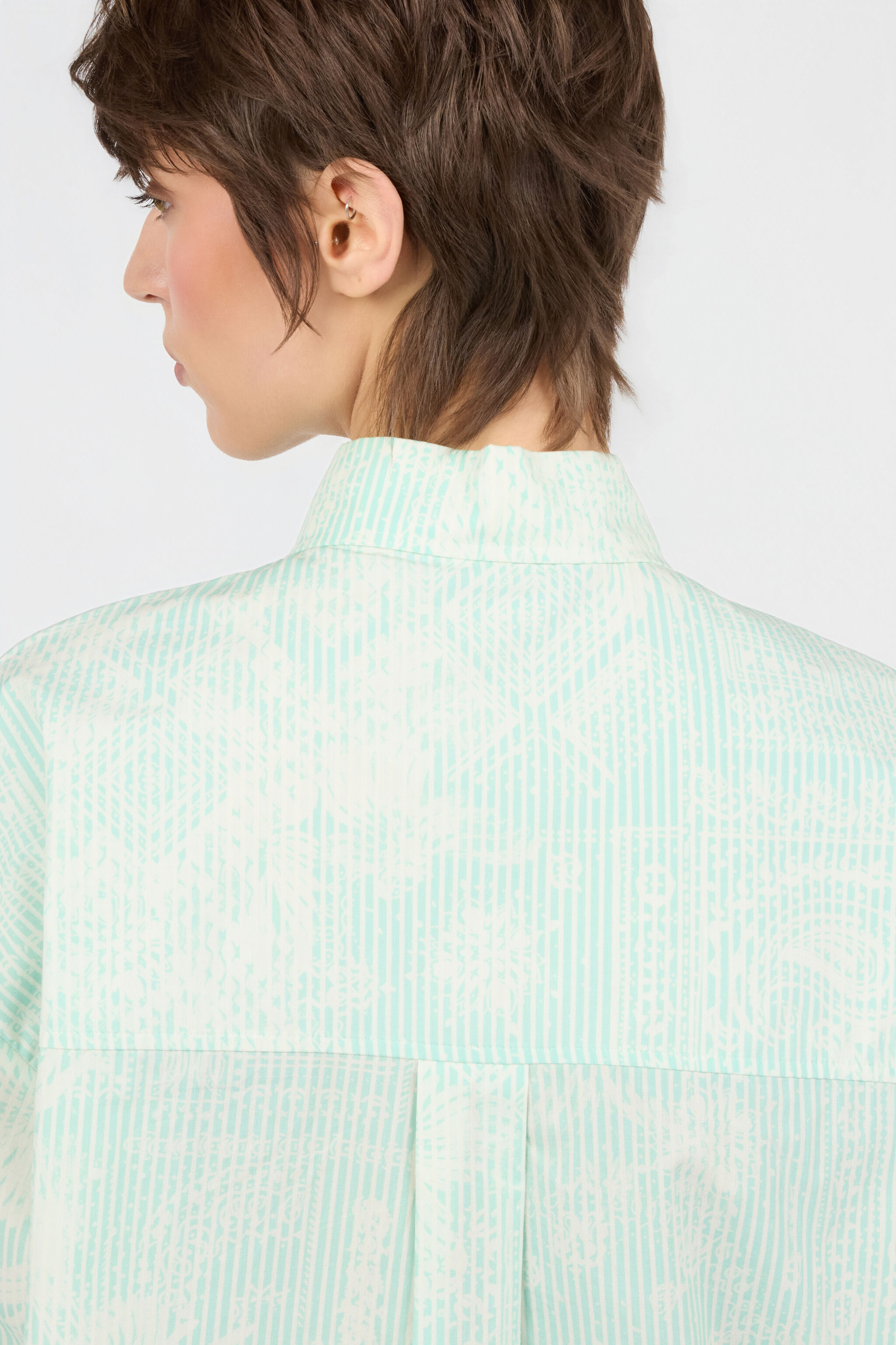 JC Shirt in Cotton with Embroidered Detail JC Shirt in Cotton with Embroidered Detail GINEPRO WFT241-WF639