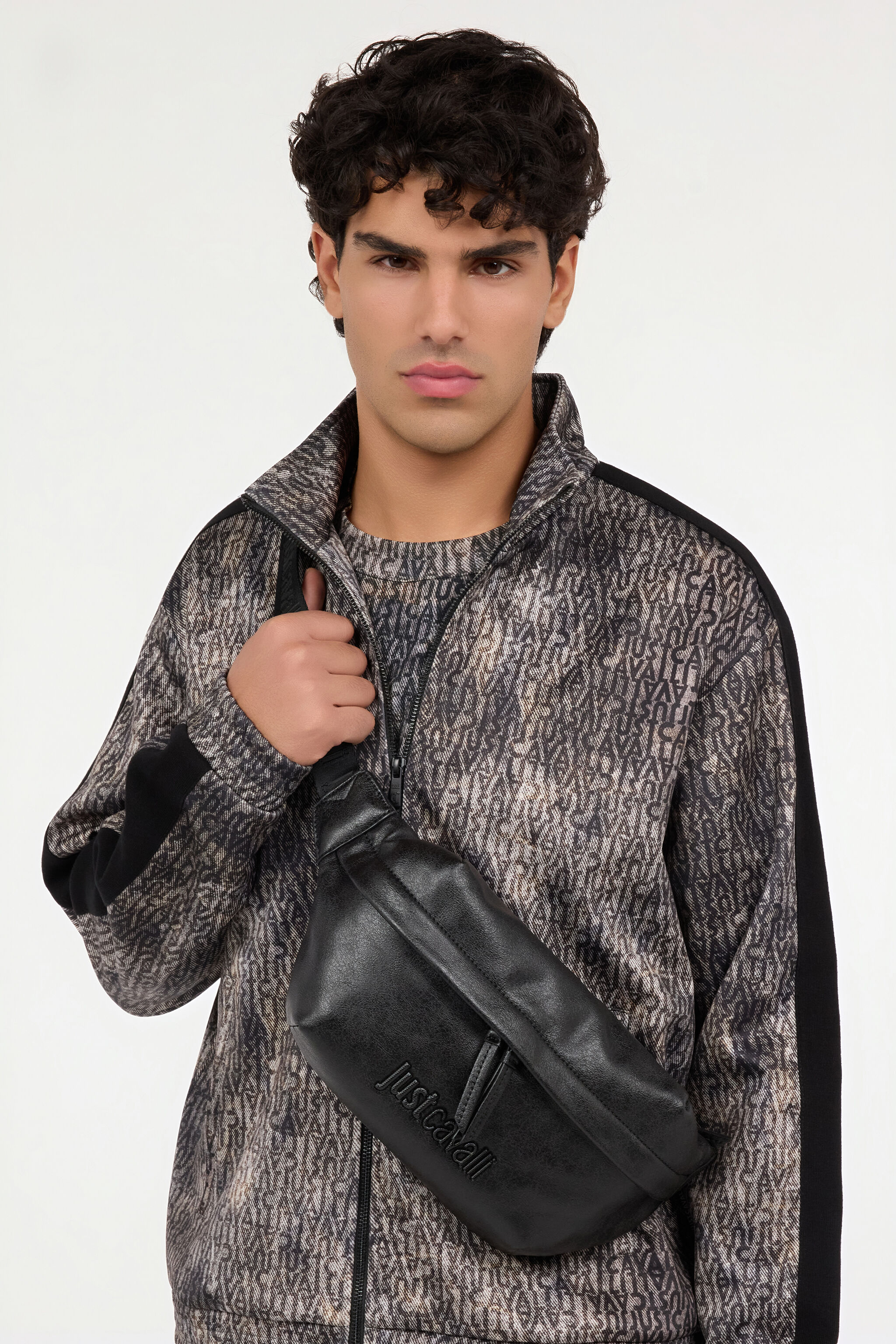 JC Hammered Effect Belt Bag With Logo JC Hammered Effect Belt Bag With Logo BLACK VFB002-VF534