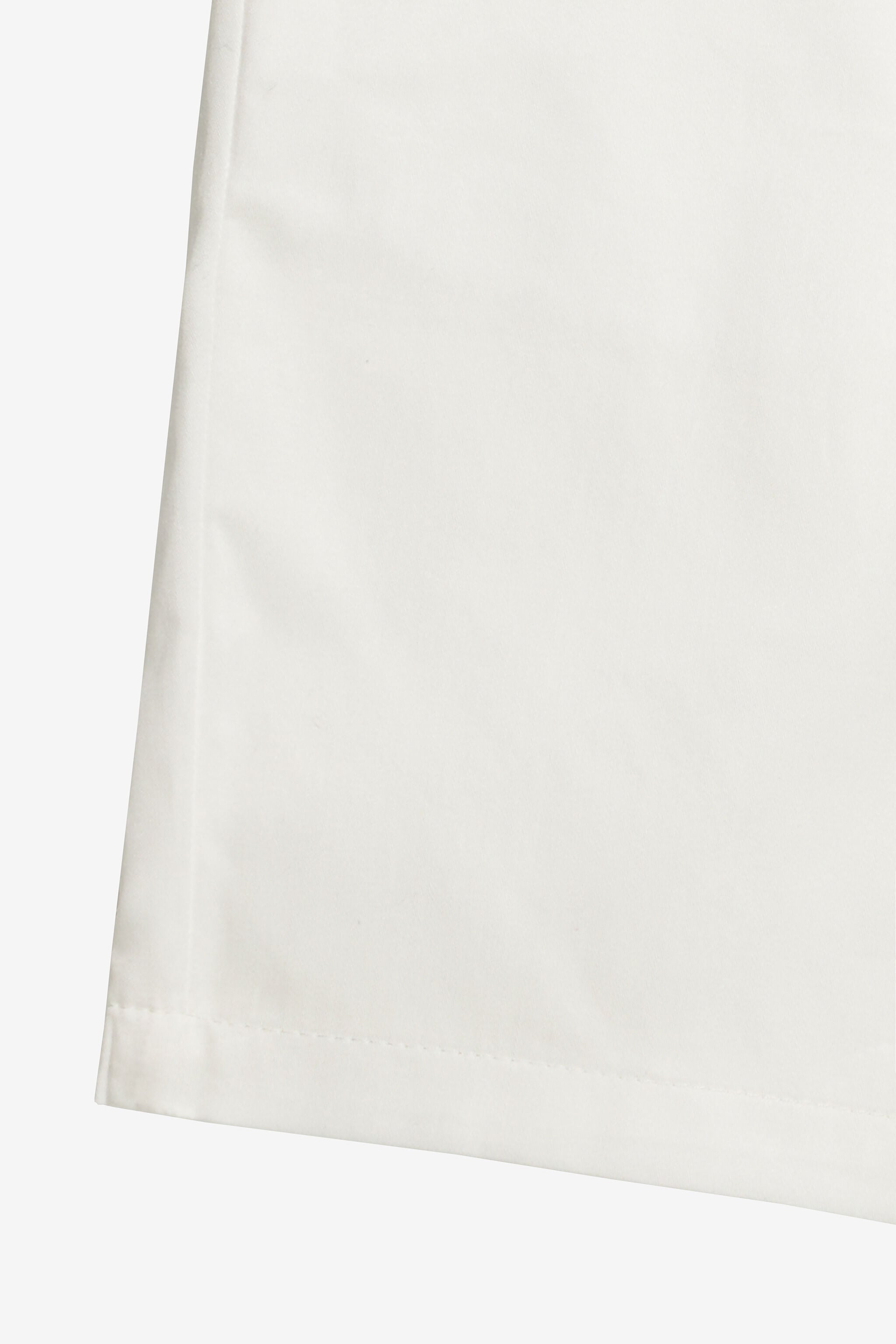 JU Cotton Shorts With RC Monogram JU Cotton Shorts With RC Monogram White UJT205-RN012