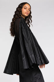 RC Camicia Nera In Seta Con Maniche A Mantella Plissettate Nero QWT703-CC001