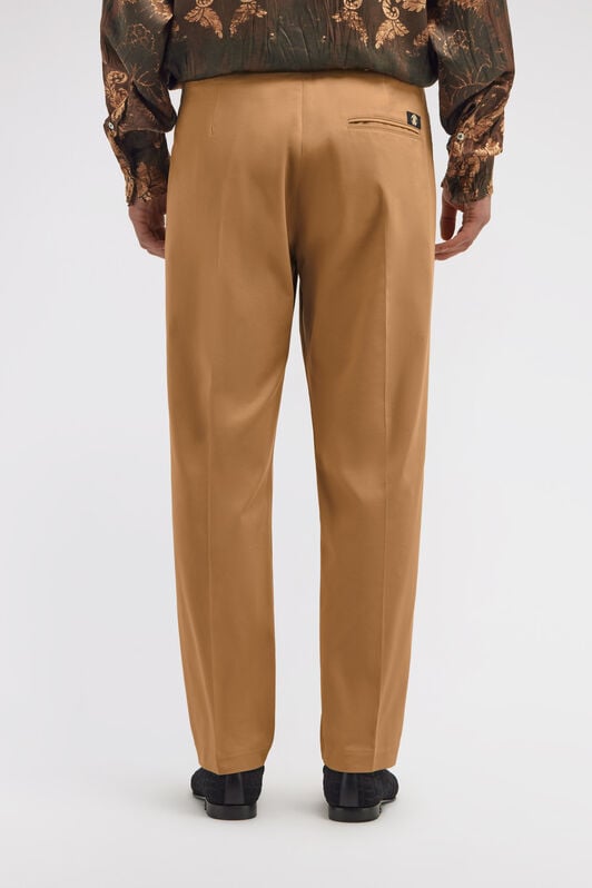 RC Pantalones con detalle Fang RC Pantalones con detalle Fang Marrón TRT241-FN061