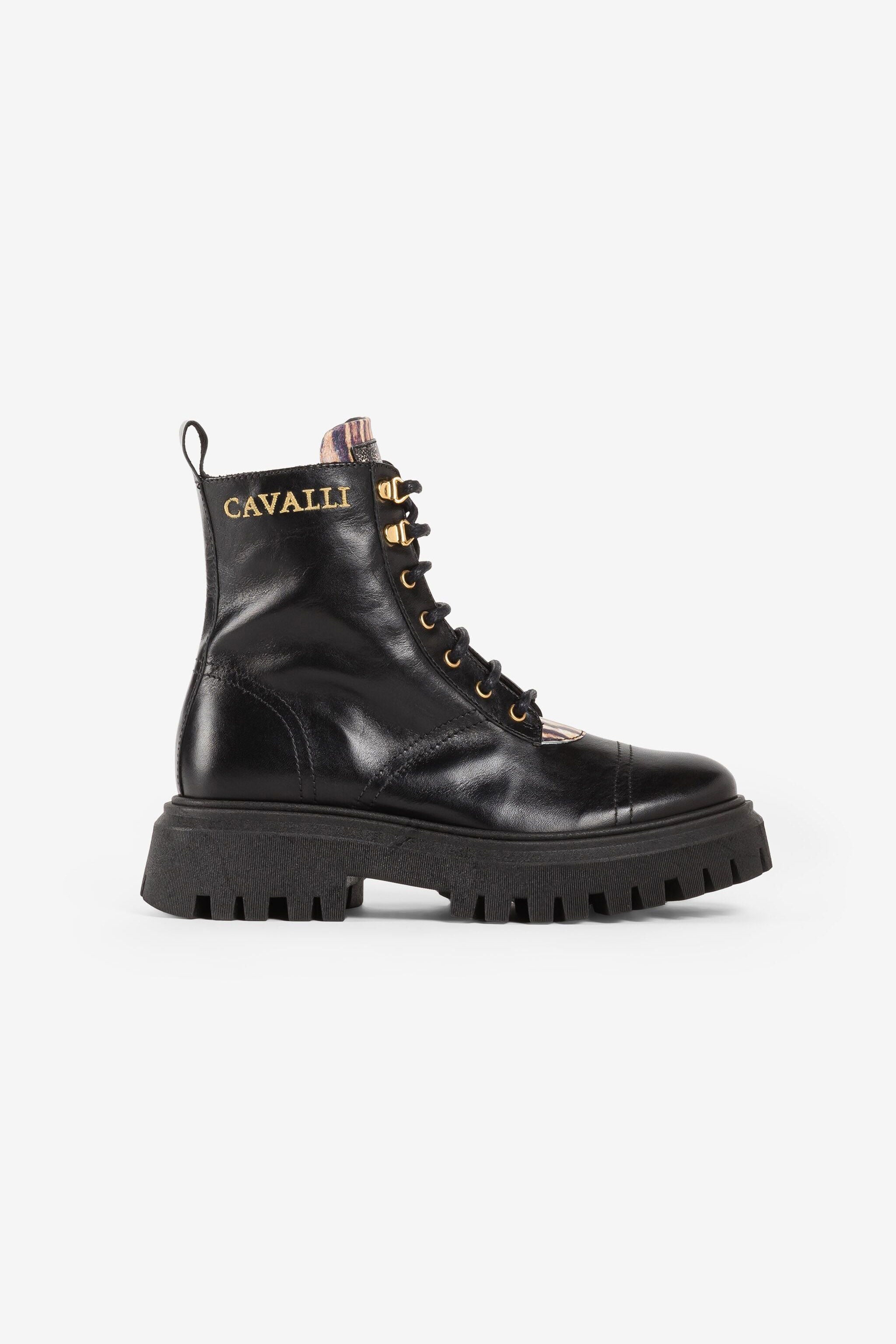 JU Logo-Embroidered Combat Boots JU Logo-Embroidered Combat Boots Black PJS001-PZ085