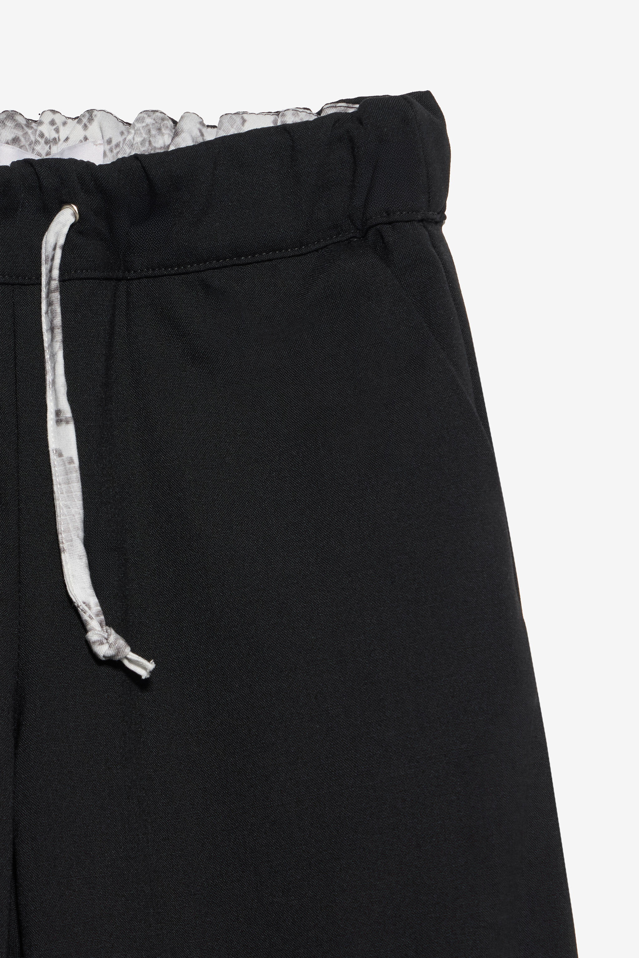 JU Schwarze Wide-Leg-Hose JU Schwarze Wide-Leg-Hose BLACK/P.G. XJT22K-GA108