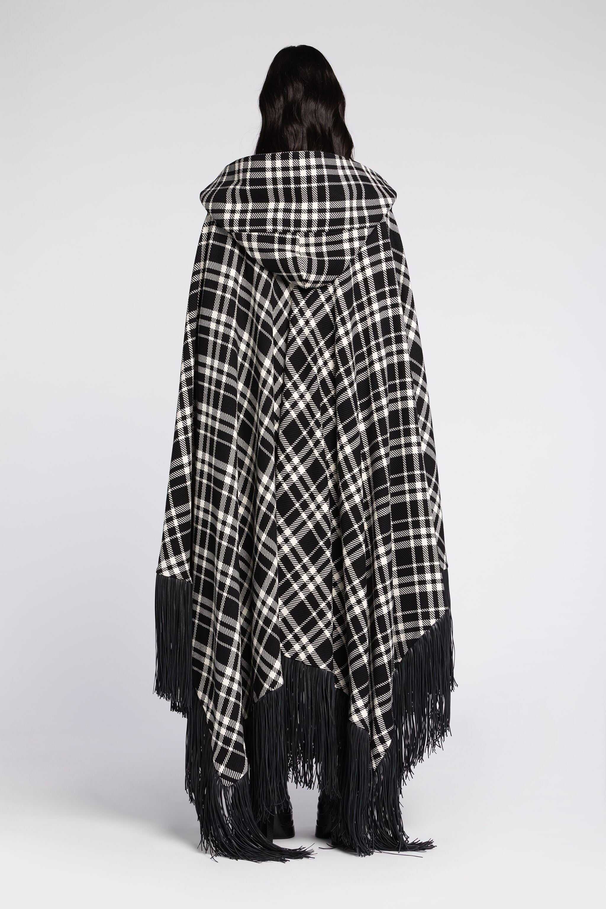 RC Fringe-Trimmed Plaid Hooded Cape RC Fringe-Trimmed Plaid Hooded Cape Black/White RKT509-FY076