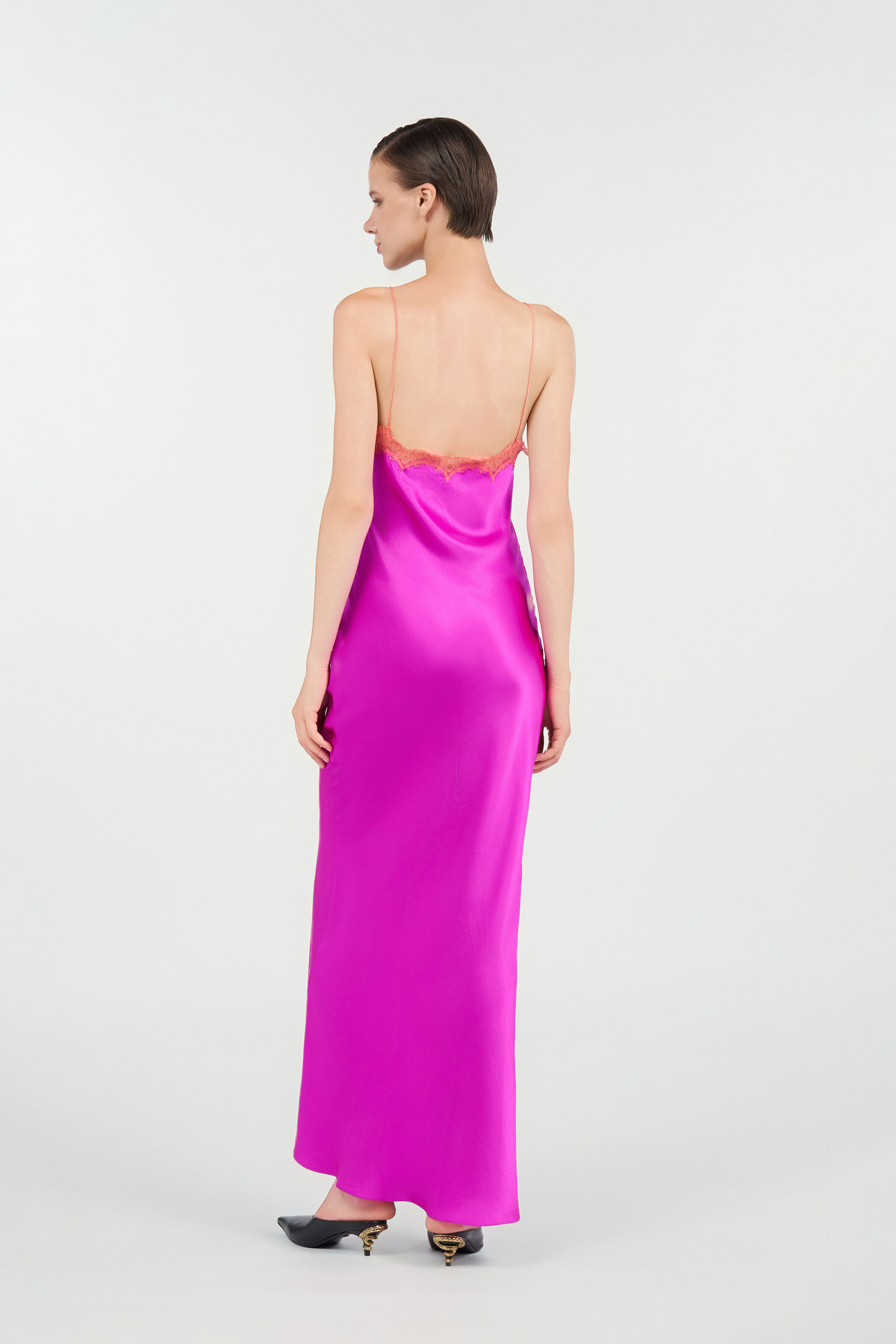 RC Vestido Lencero Maxi de Seda Fucsia RC Vestido Lencero Maxi de Seda Fucsia FUCHSIA WQT110-SE042