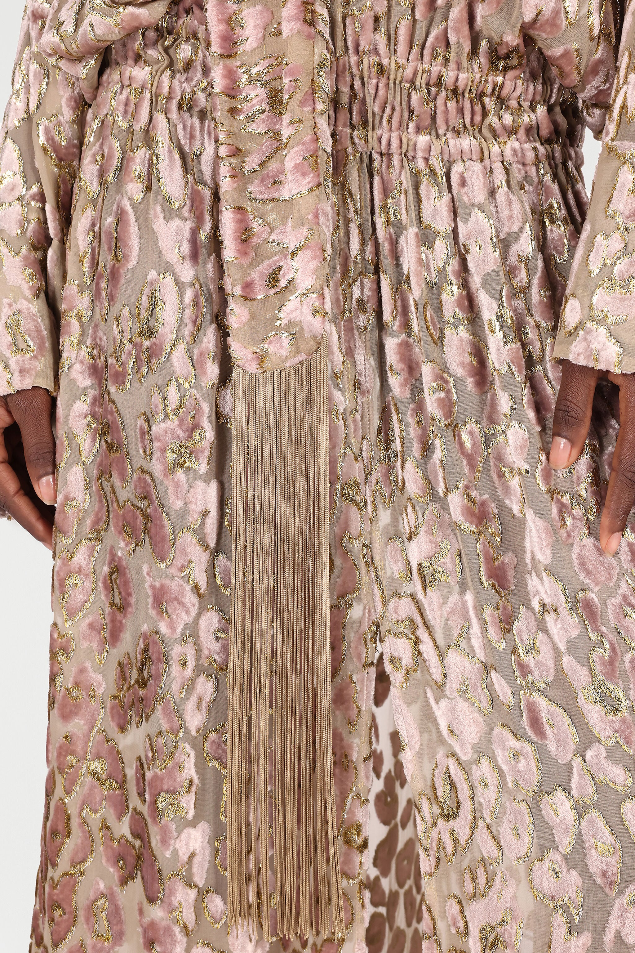 RC Langes Kleid Mit Gesprenkeltem All-Over-Motiv ROSA/ORO VQT198-FC005