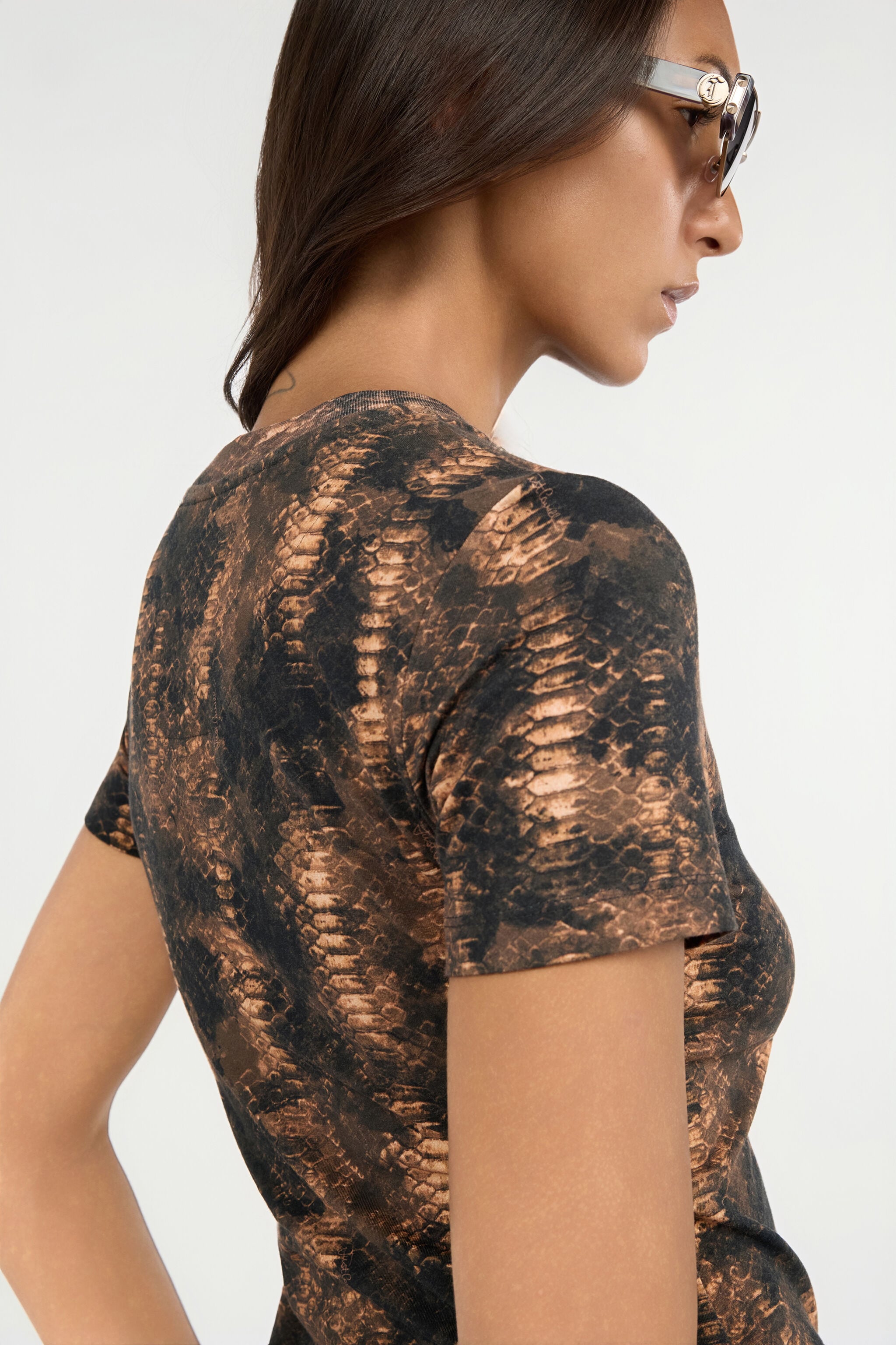 JC Camiseta Con Estampado Python JC Camiseta Con Estampado Python BRUNETTE VFT184-VF307