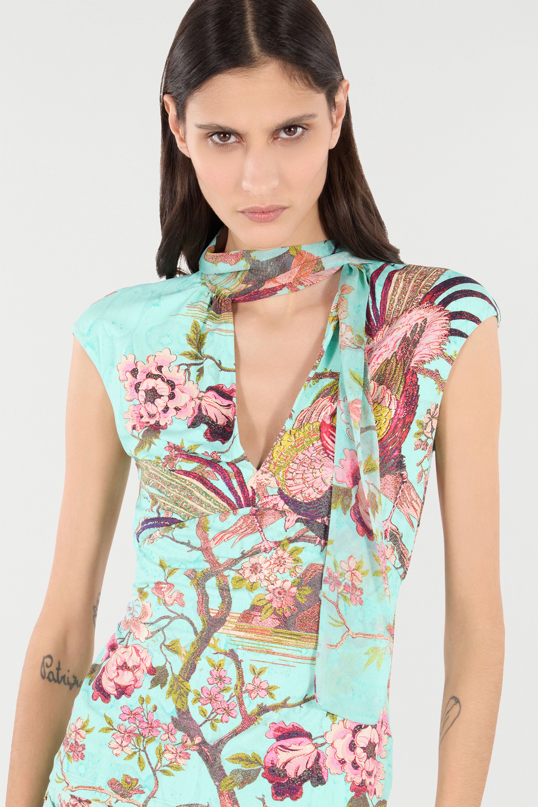 RC Haut avec imprimé de fleurs et faisans RC Haut avec imprimé de fleurs et faisans Bleu/Rose VKT604-LNP76