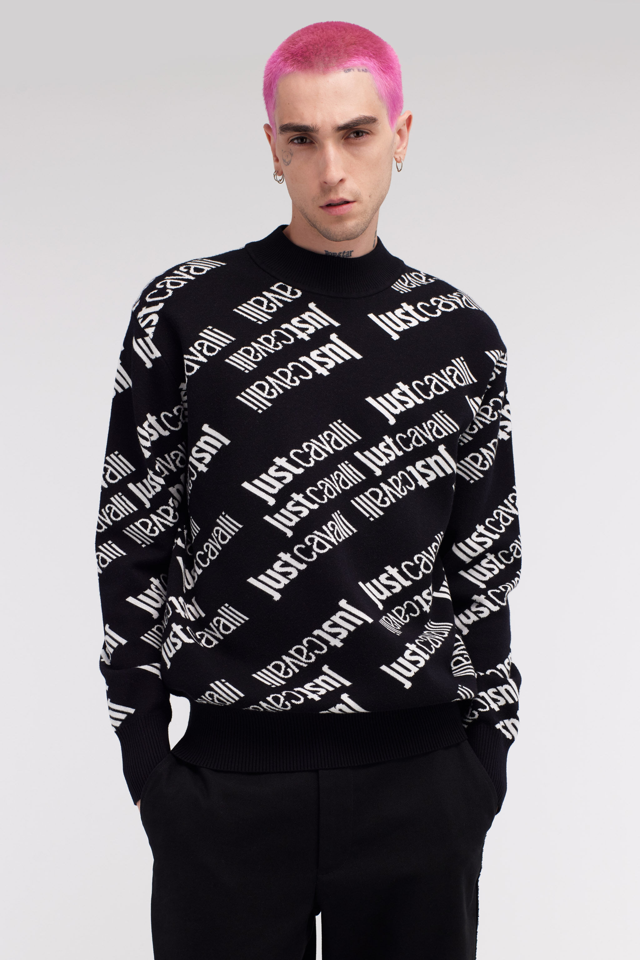 JC Just Cavalli Logo Jacquard Pullover JC Just Cavalli Logo Jacquard Pullover Negro/Blanco RRM657-RR151
