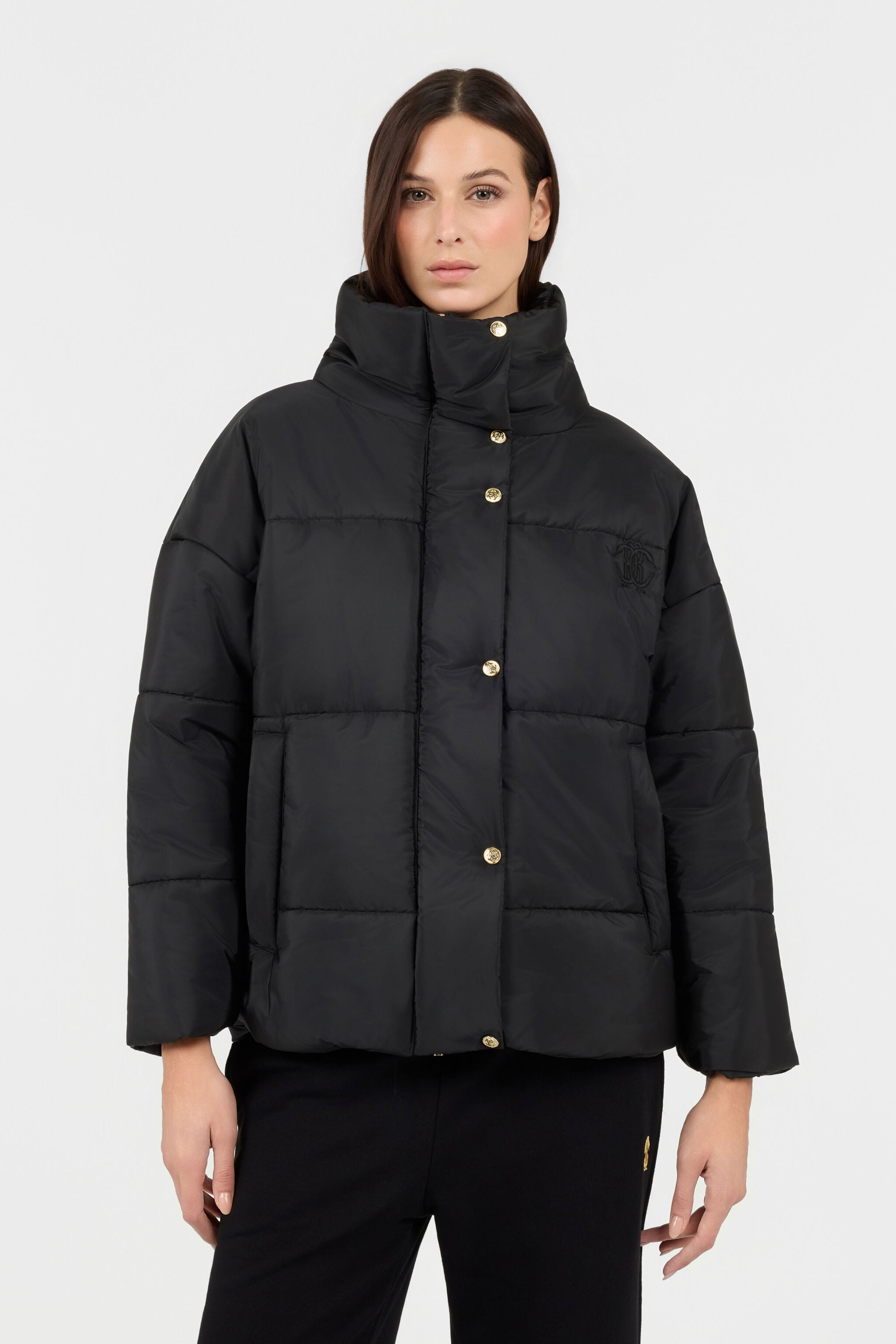 RC Schwarze Kurze Steppjacke mit Goldknopf RC Schwarze Kurze Steppjacke mit Goldknopf BLACK TOT40A-FT003