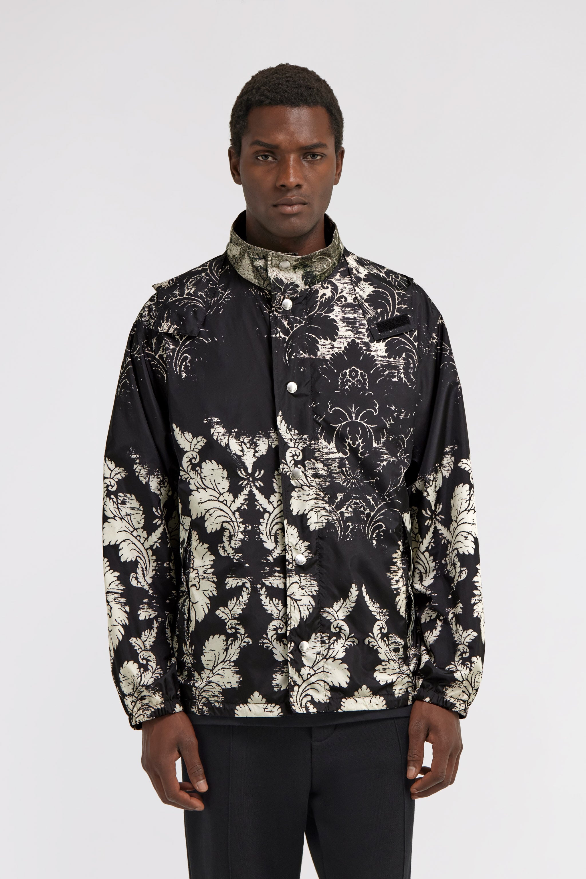 RC Cazadora bomber con estampado Broccato RC Cazadora bomber con estampado Broccato Negro TRT461-5RN14