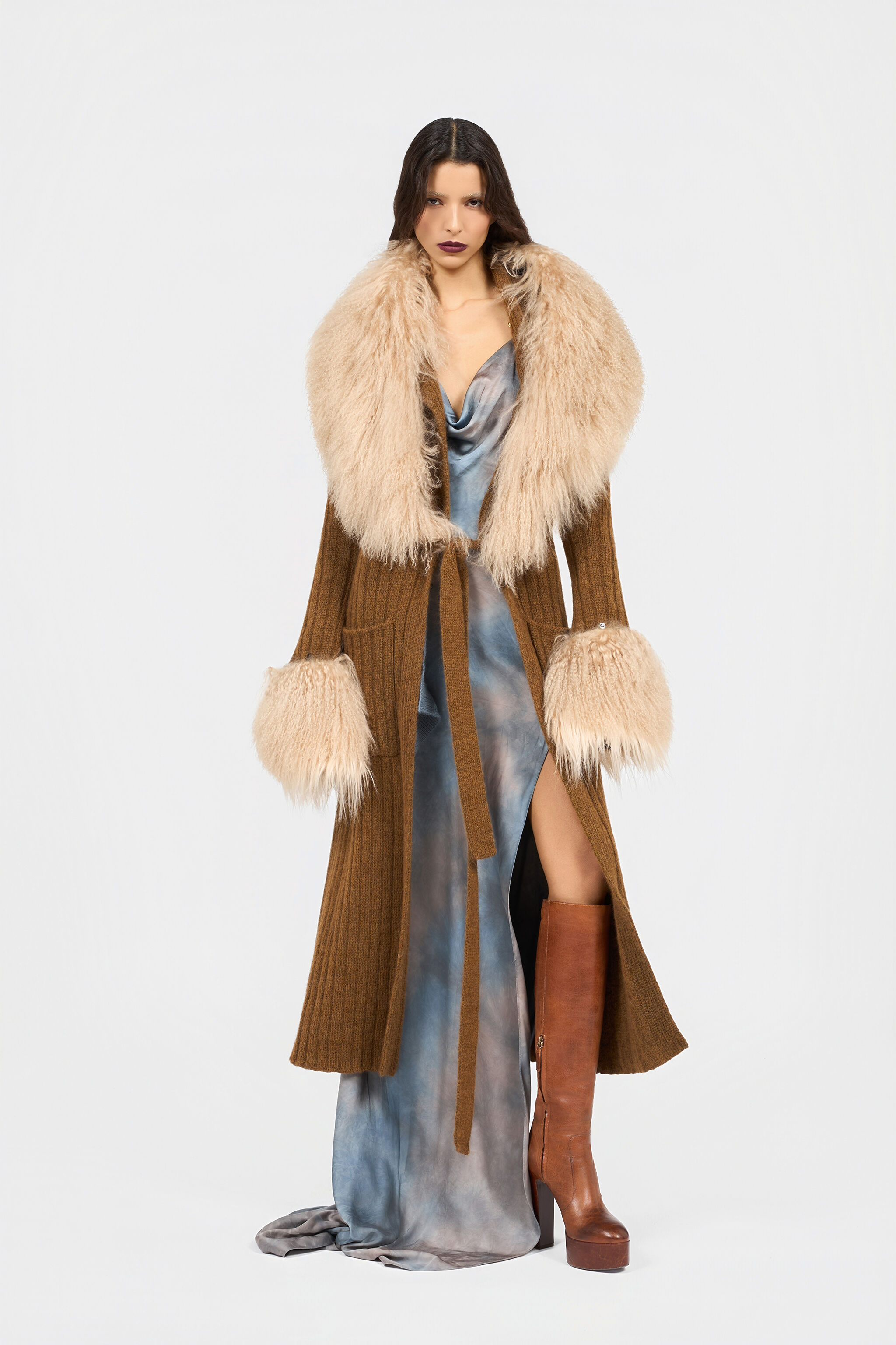 RC Rippstrickmantel Mit Faux-Fur RC Rippstrickmantel Mit Faux-Fur DARK BROWN XQM909-MQ031