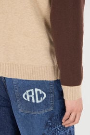 RC Cardigan Mit Aufnäher Mit Dem Monogramm RC Hellbraun VRM670-MQ016