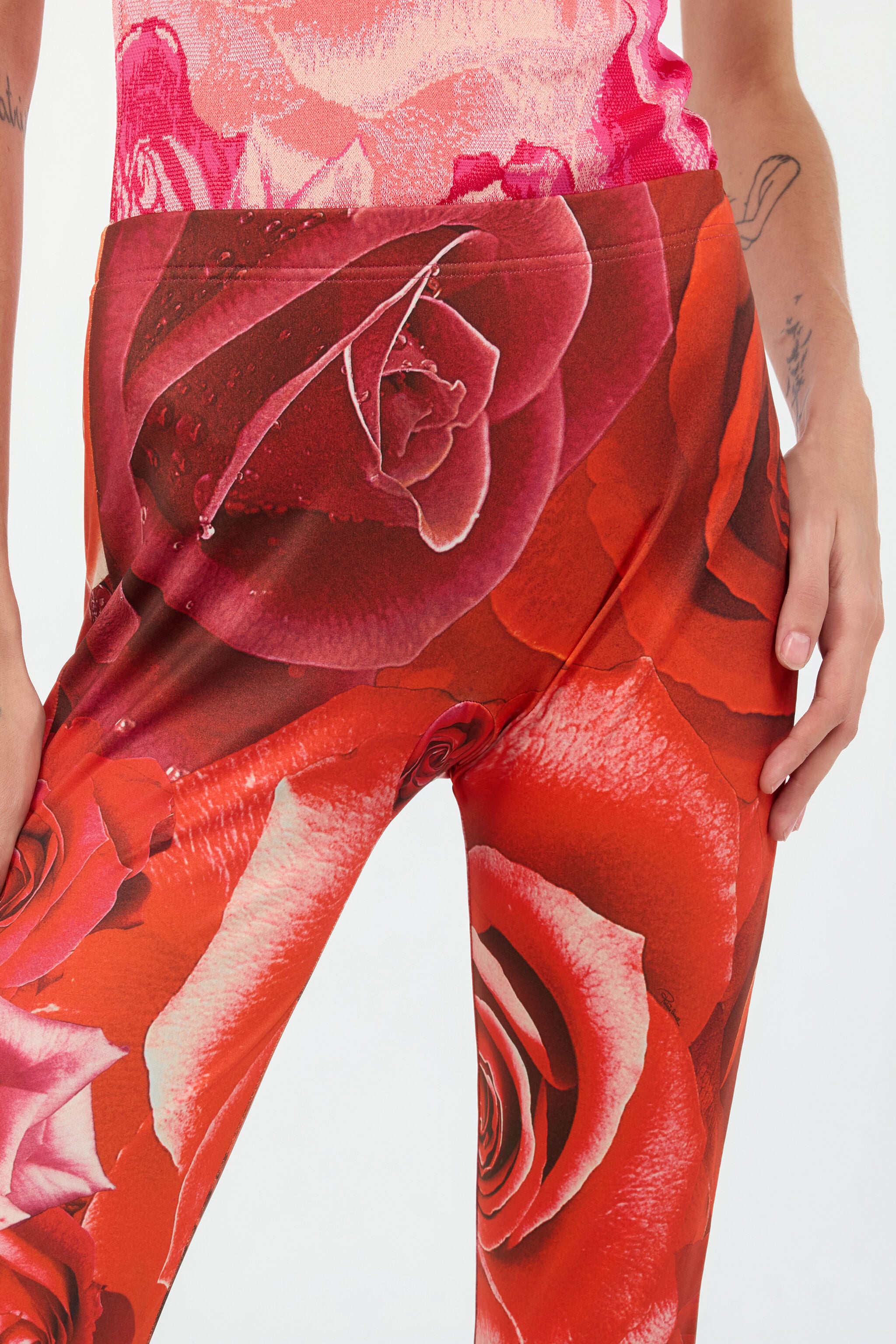 RC Leggings With Garden Rose Print RC Leggings With Garden Rose Print Red UKT25B-OON48