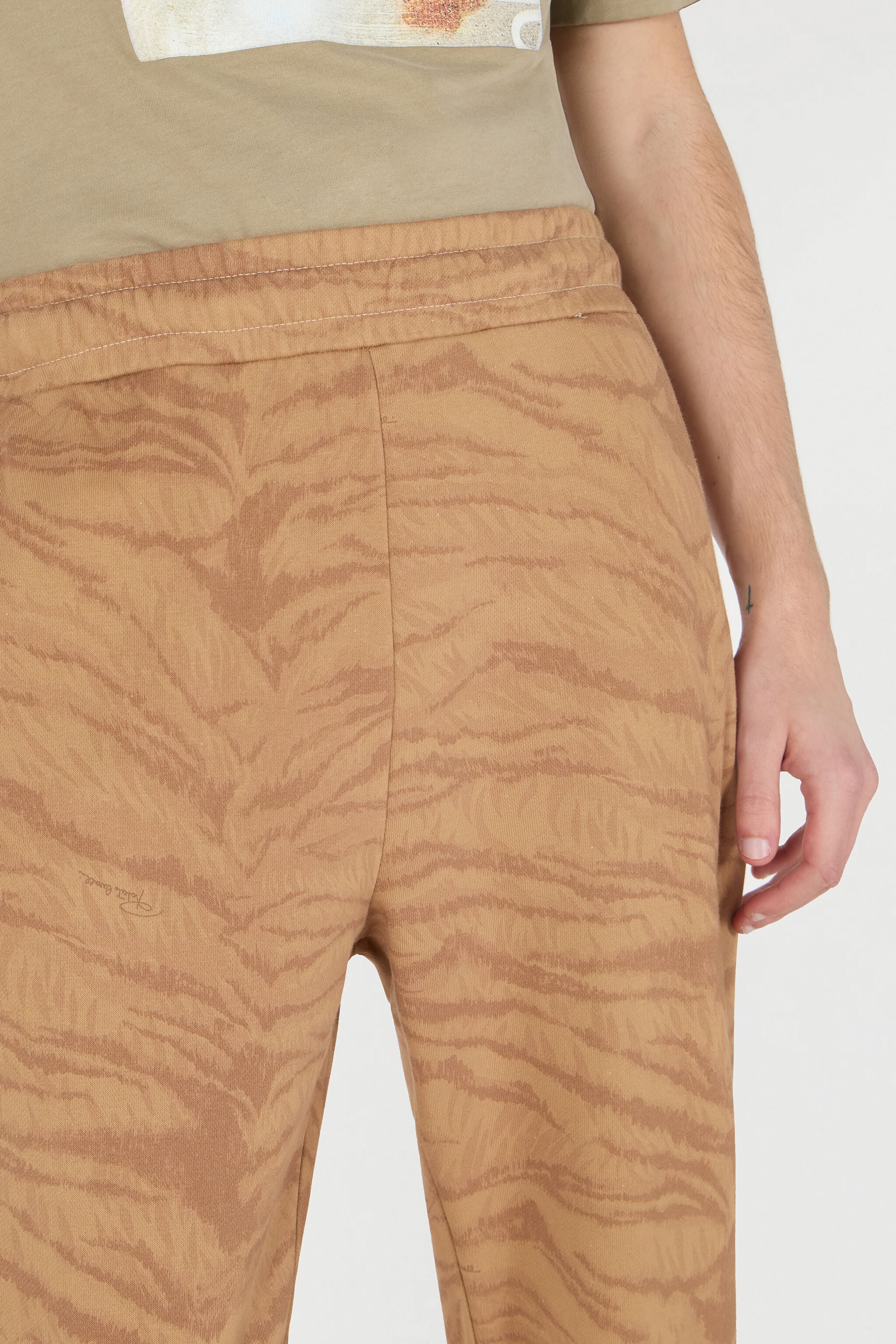 RC Tiger Skin Print Joggers RC Tiger Skin Print Joggers BEIGE OOT20B-5OO65