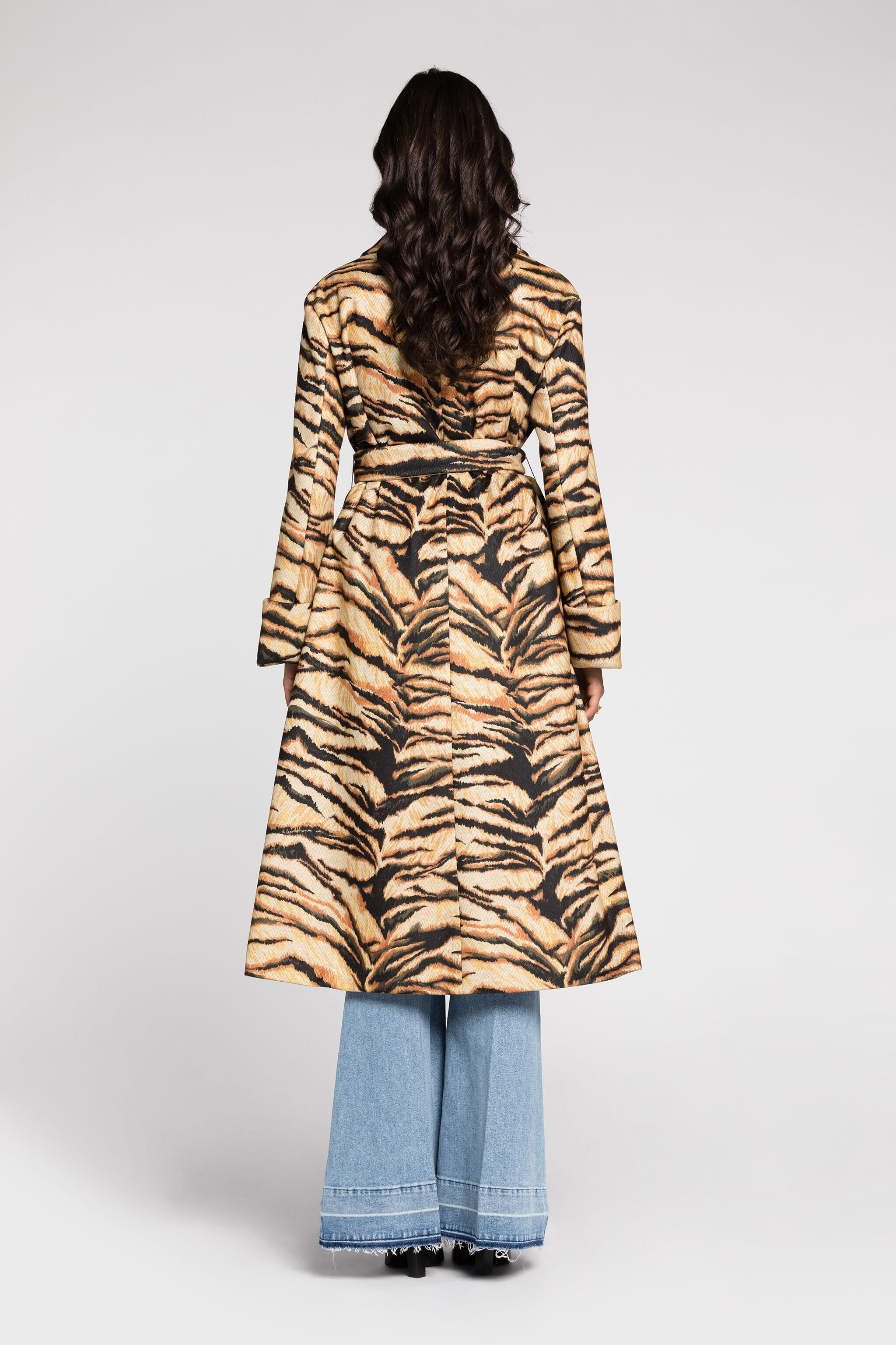 Freedom-print belted coat in Light Brown for Women | Roberto Cavalli®